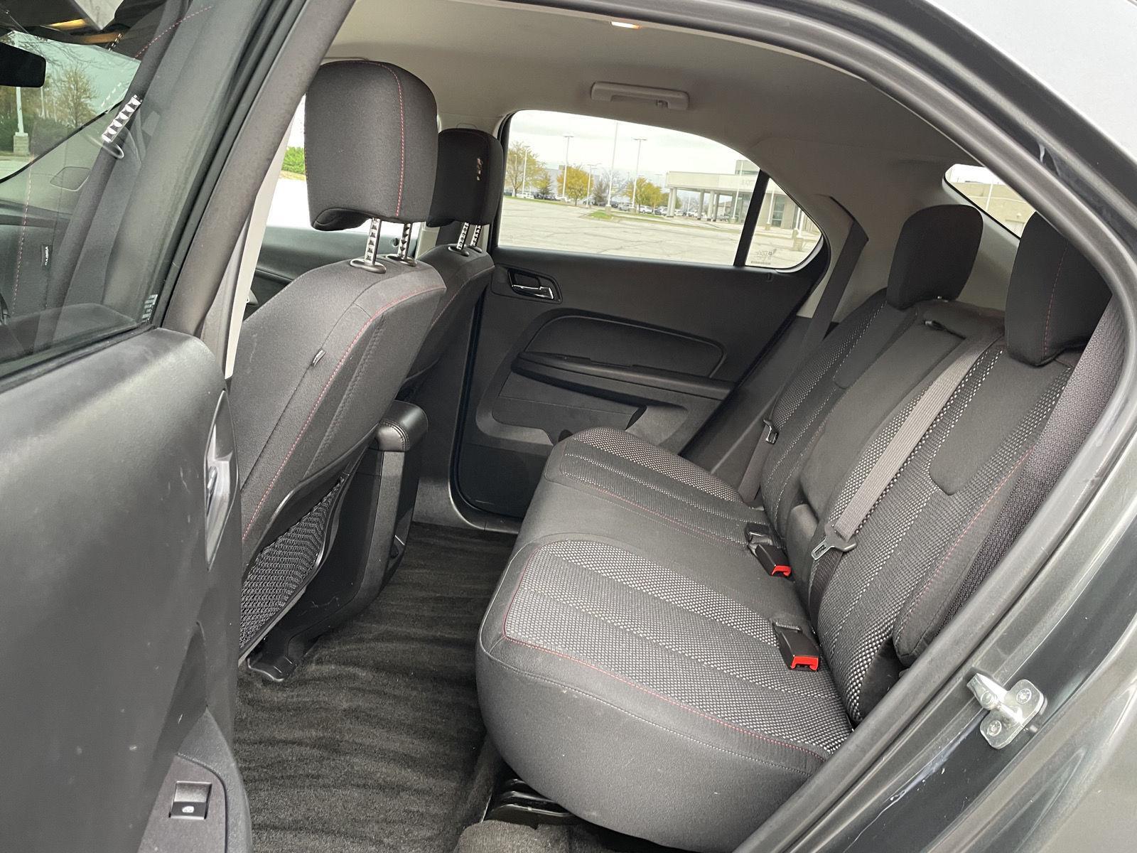 Vehicle photo 16