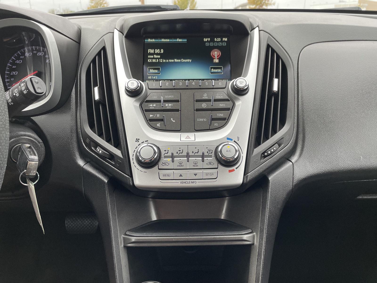 Vehicle photo 17