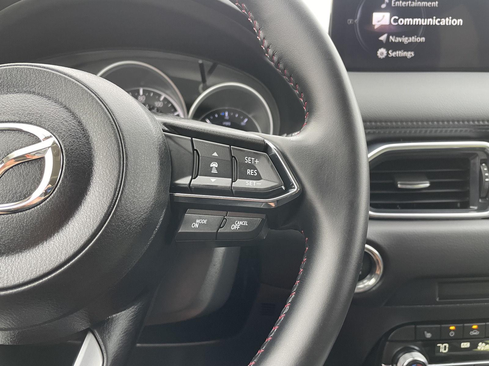 Vehicle photo 14