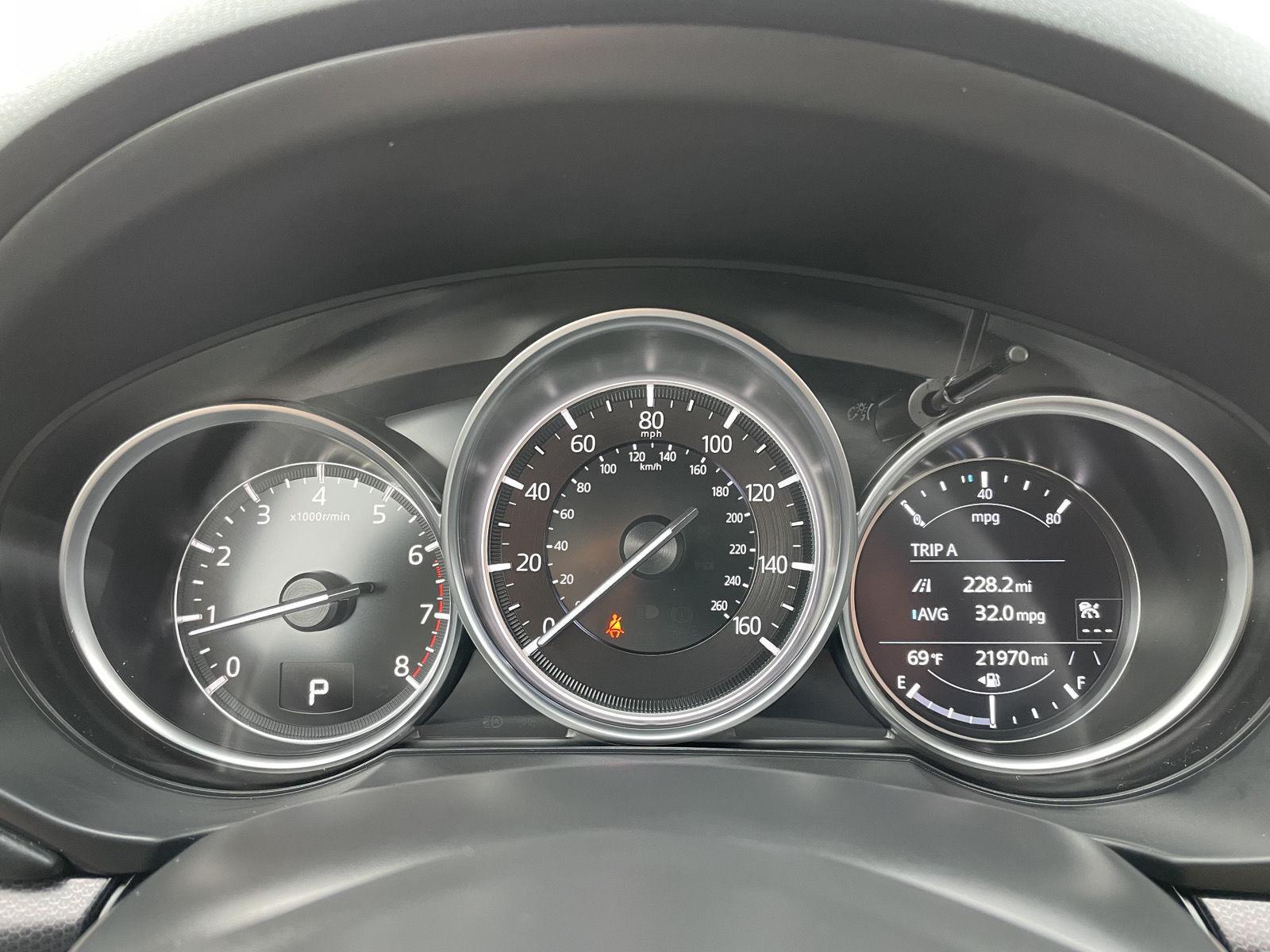 Vehicle photo 15