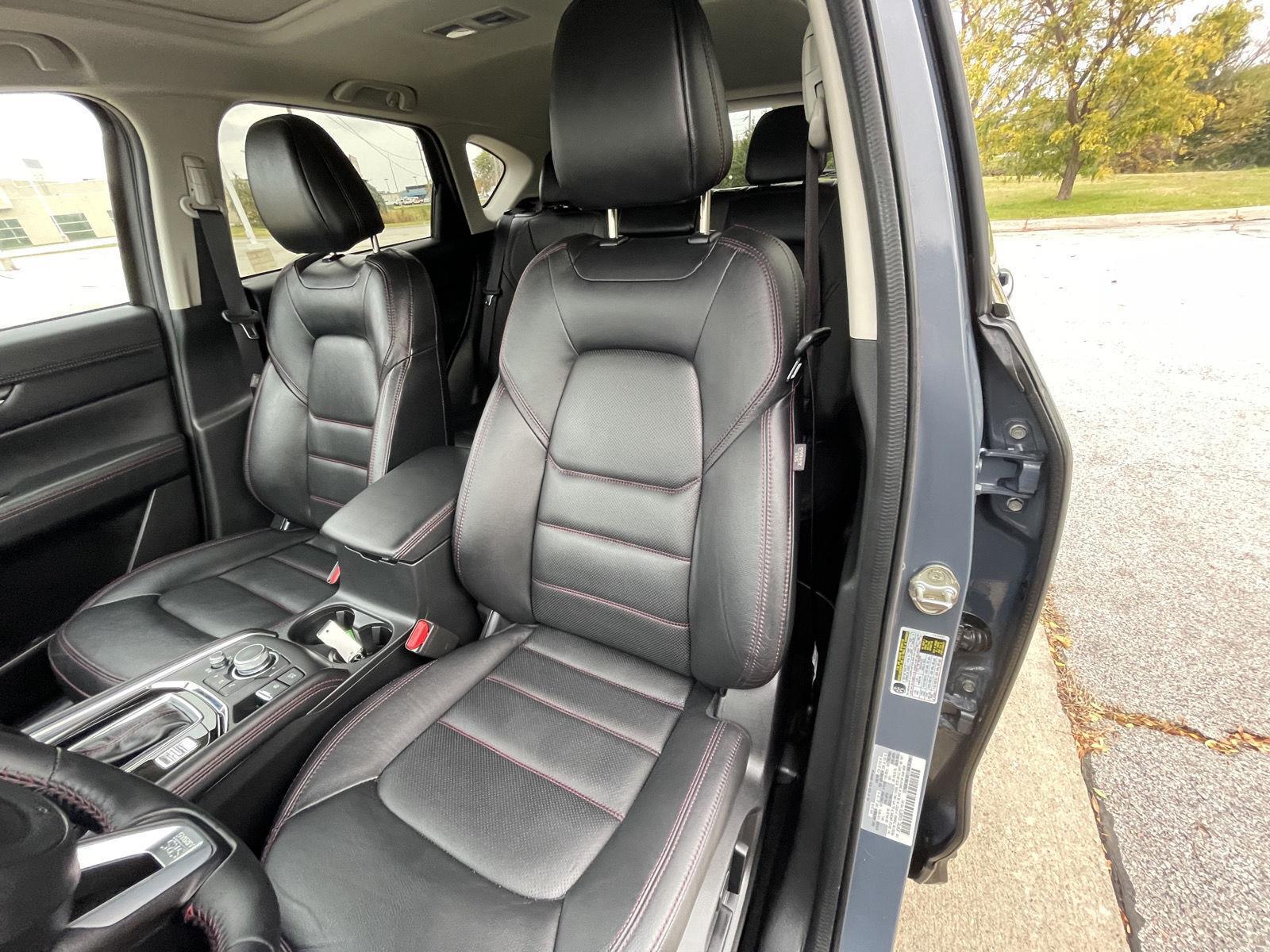 Vehicle photo 18