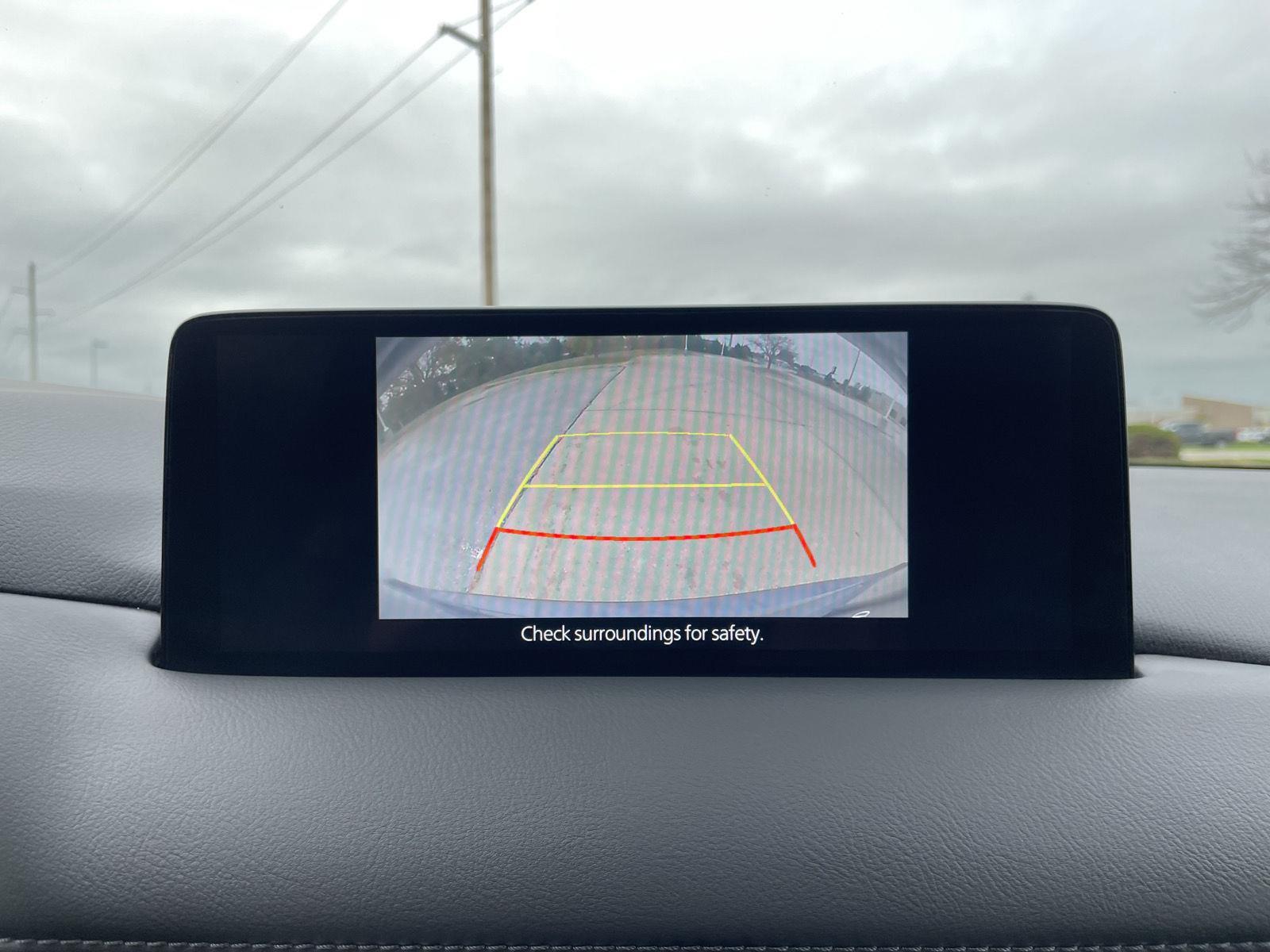 Vehicle photo 23