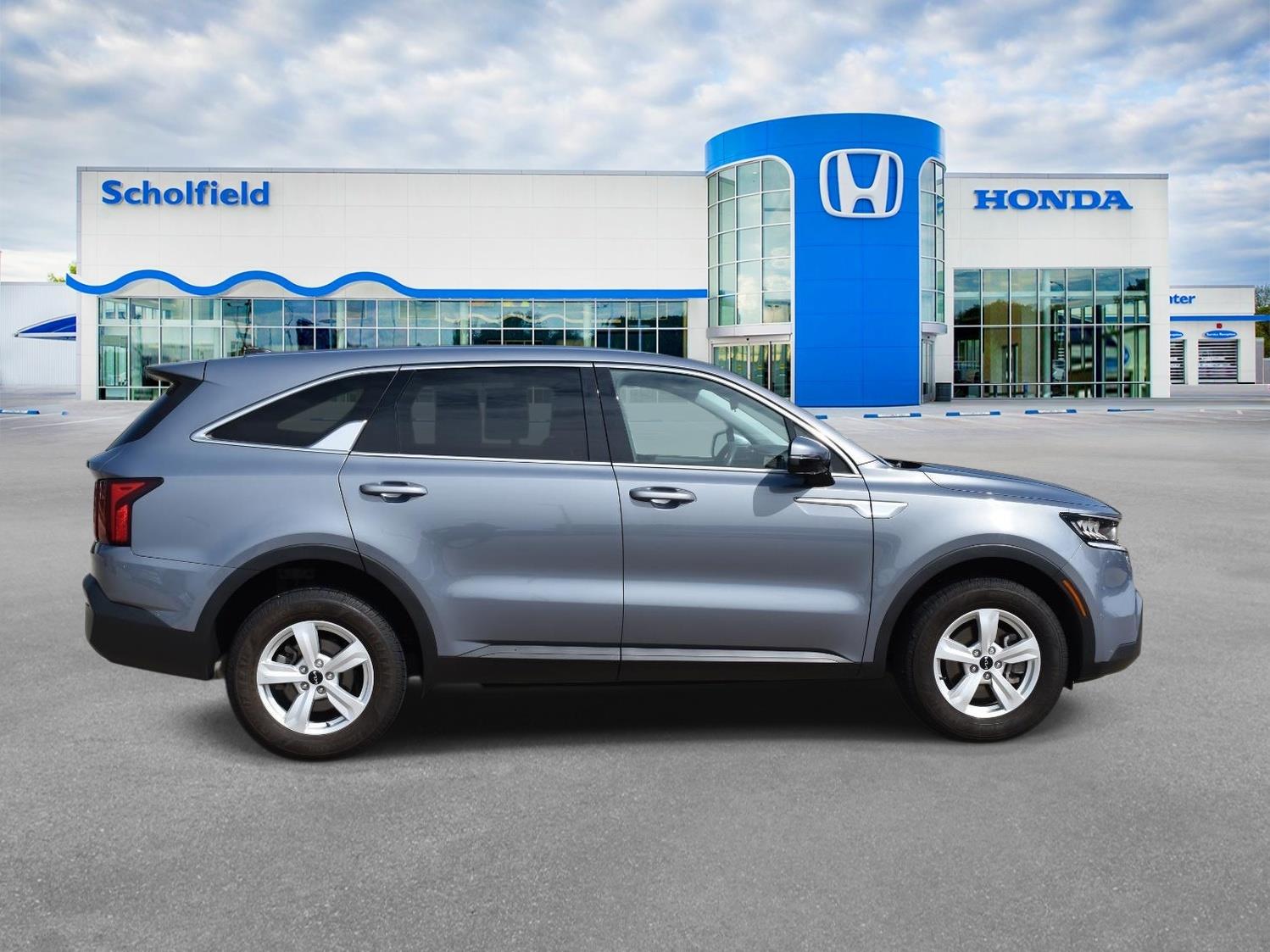 Used 2022 Kia Sorento LX with VIN 5XYRGDLC4NG126945 for sale in Wichita, KS