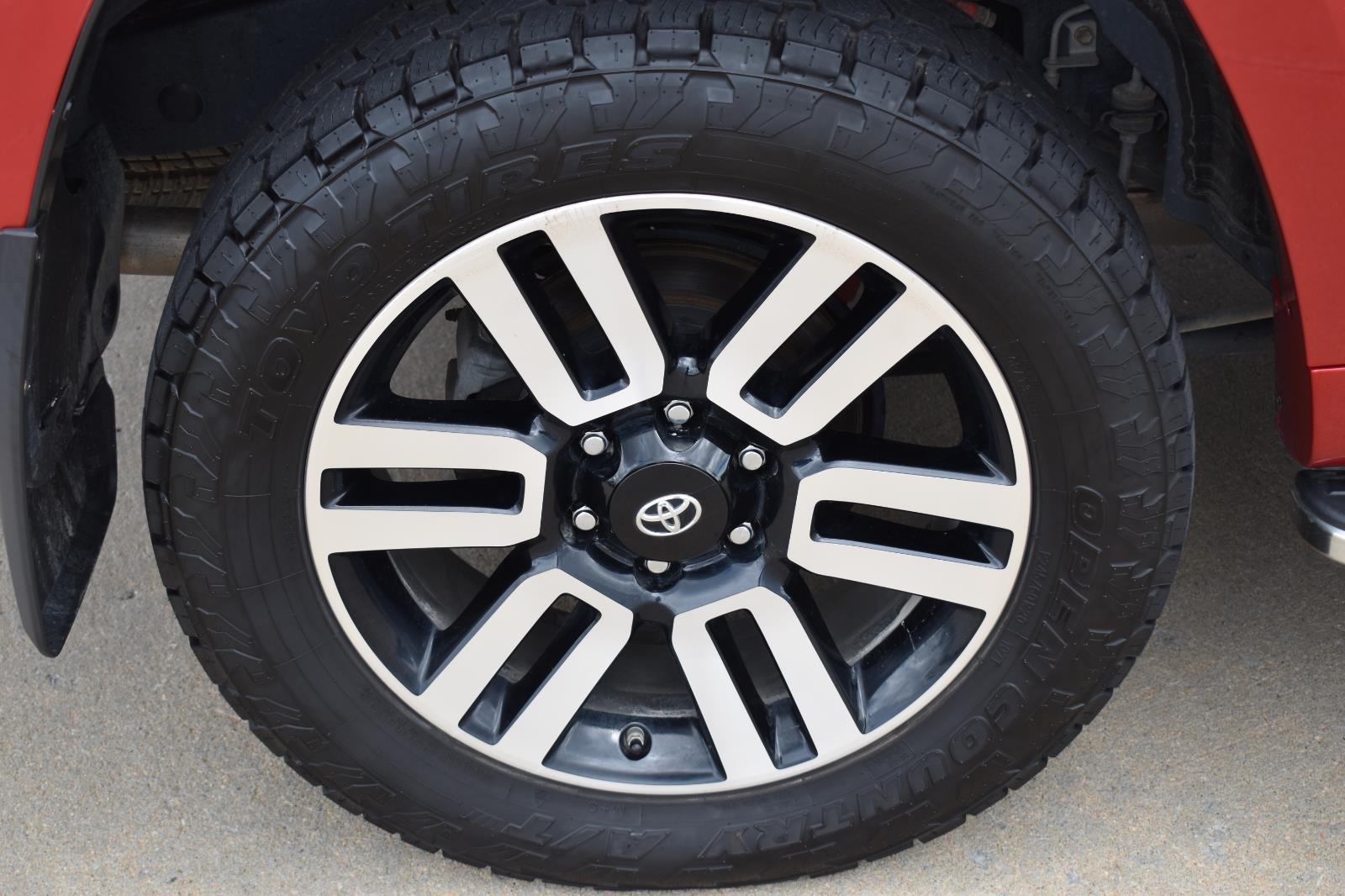2019 Toyota 4Runner Limited photo 14
