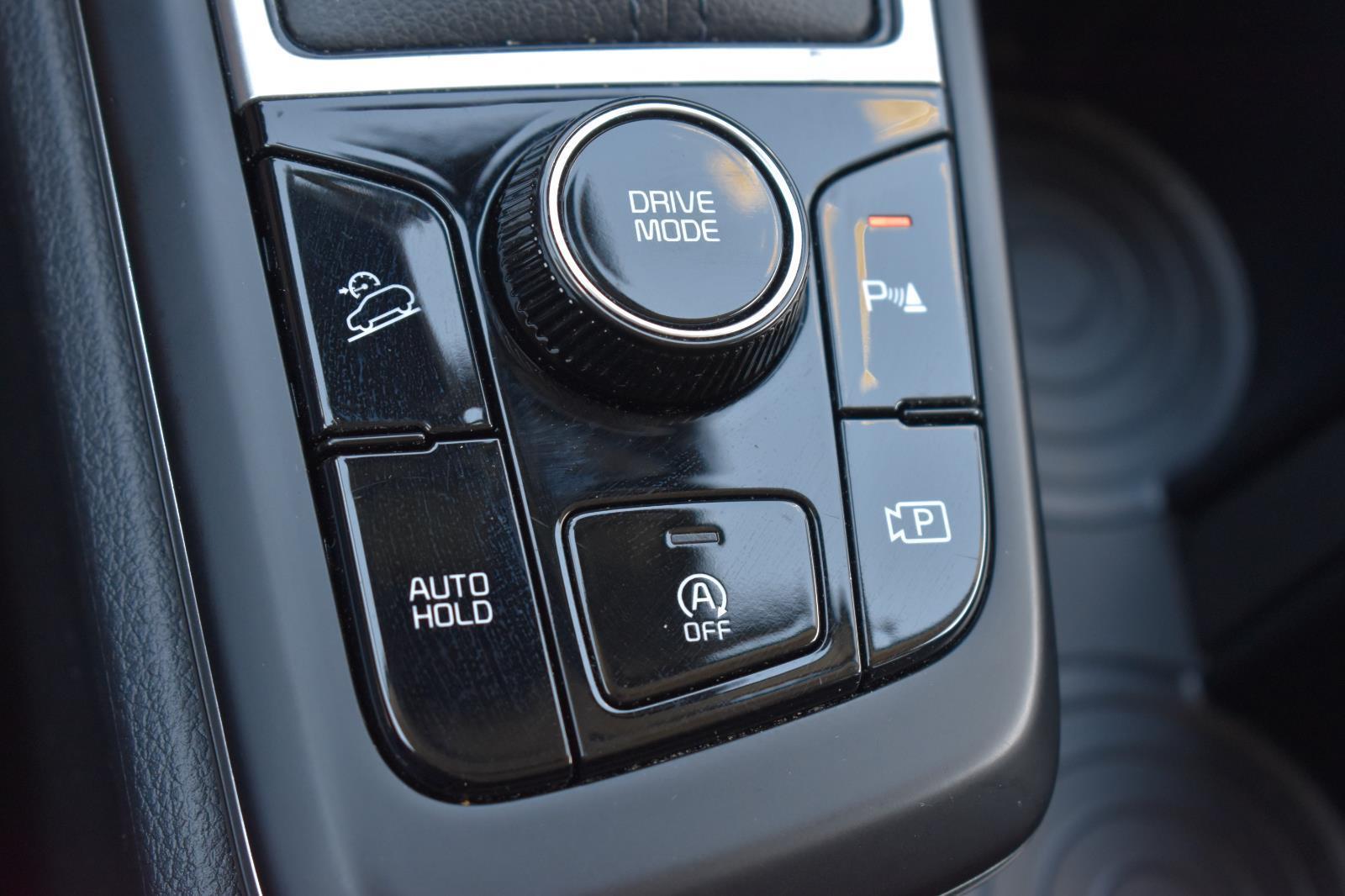 2024 Kia Sportage LX photo 11