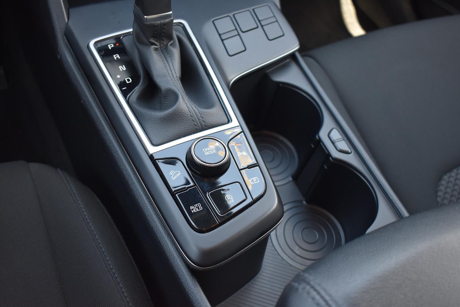 2024 Kia Sportage LX photo 9