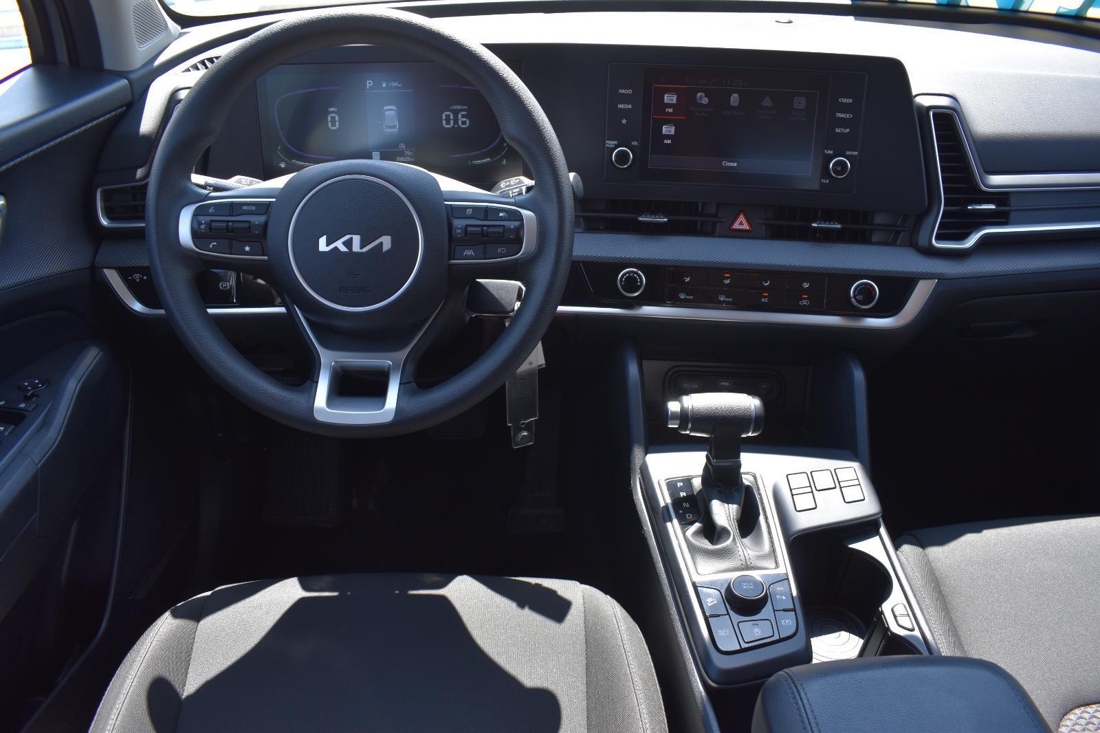 2024 Kia Sportage LX photo 19