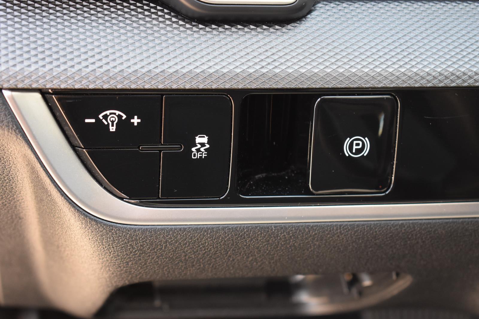 2024 Kia Sportage LX photo 23