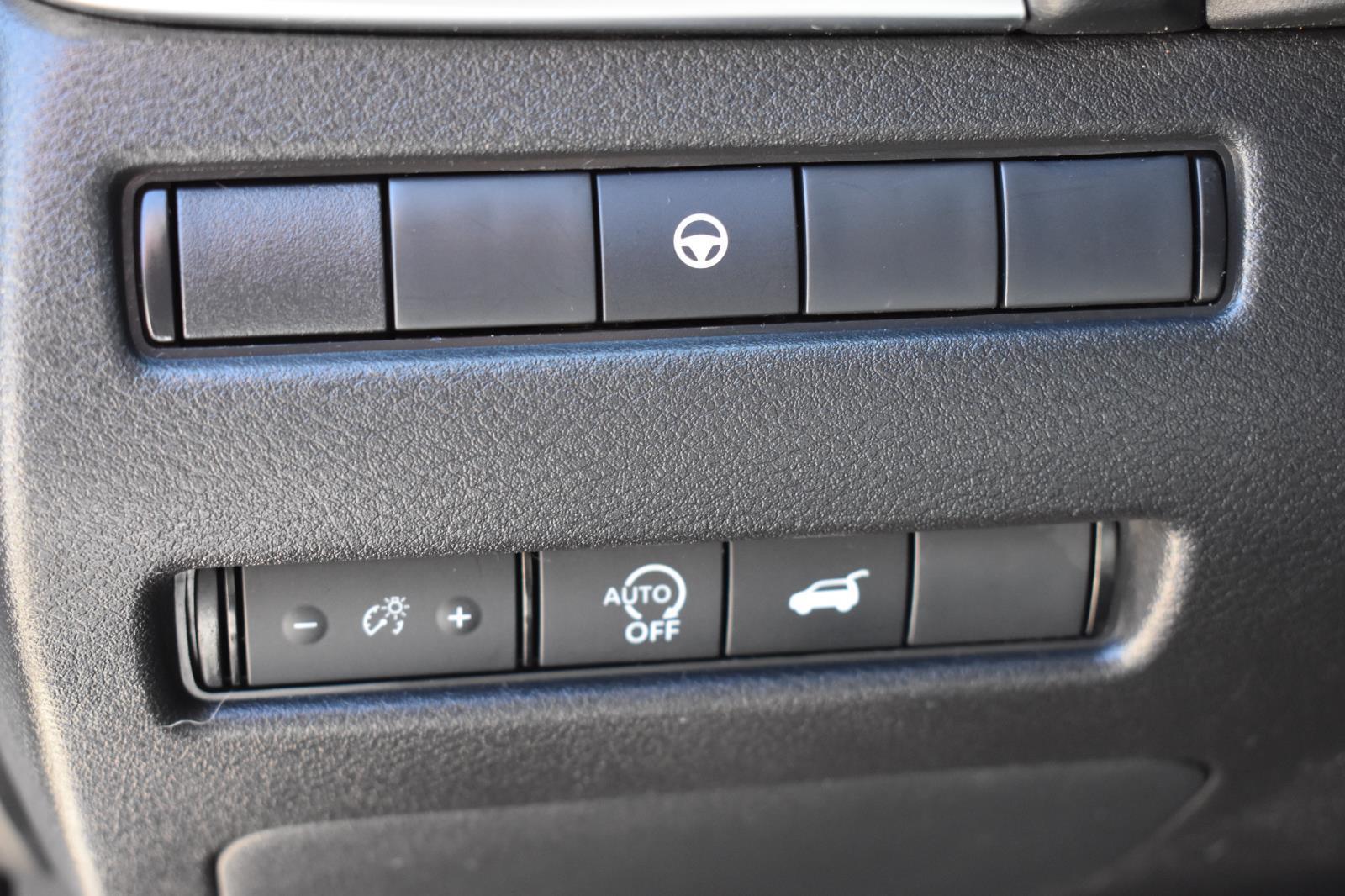 2024 Nissan Rogue SV photo 25