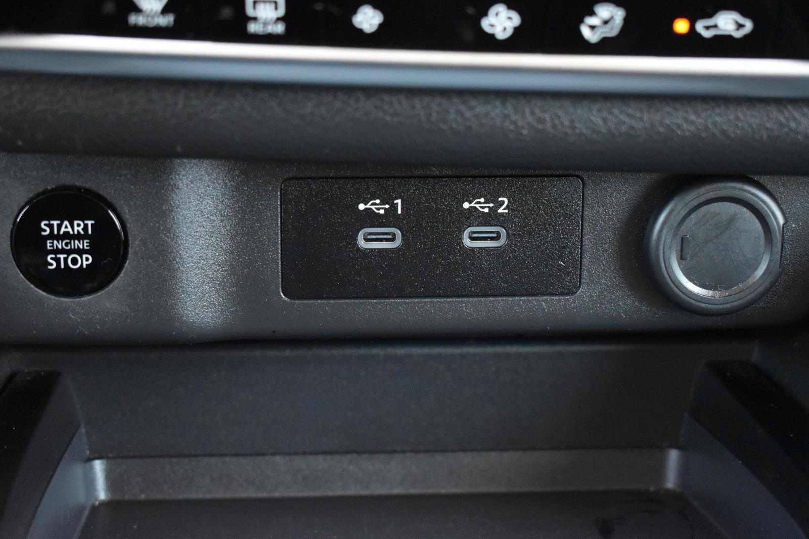2024 Nissan Rogue SV photo 10
