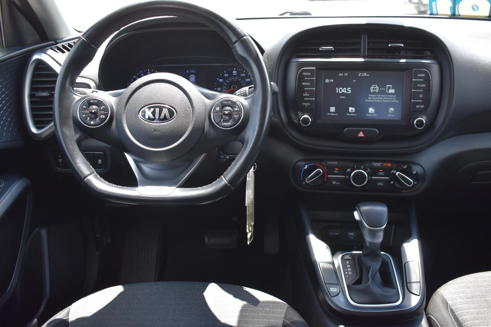 2021 Kia Soul GT-Line photo 19