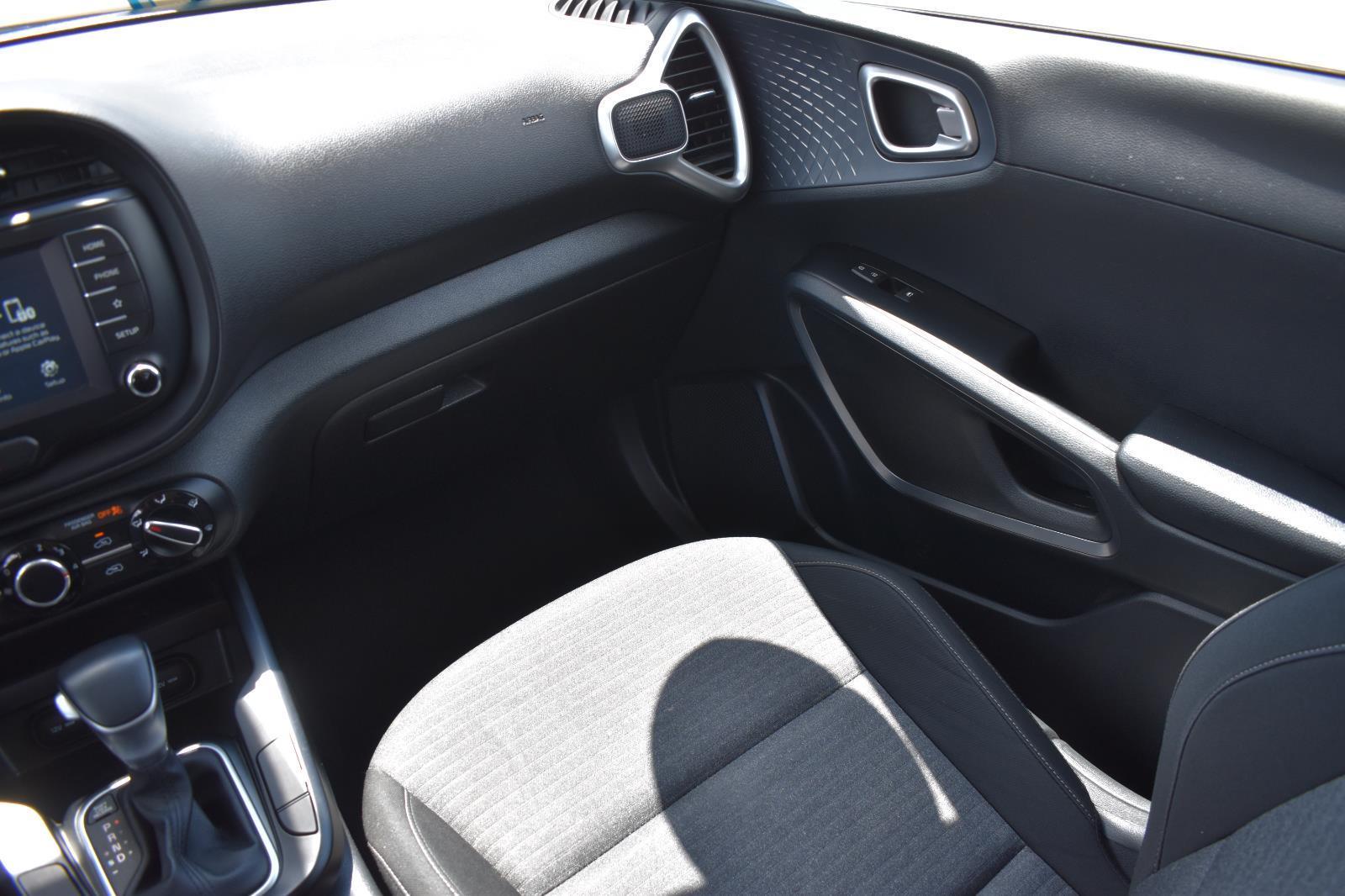 2021 Kia Soul GT-Line photo 21