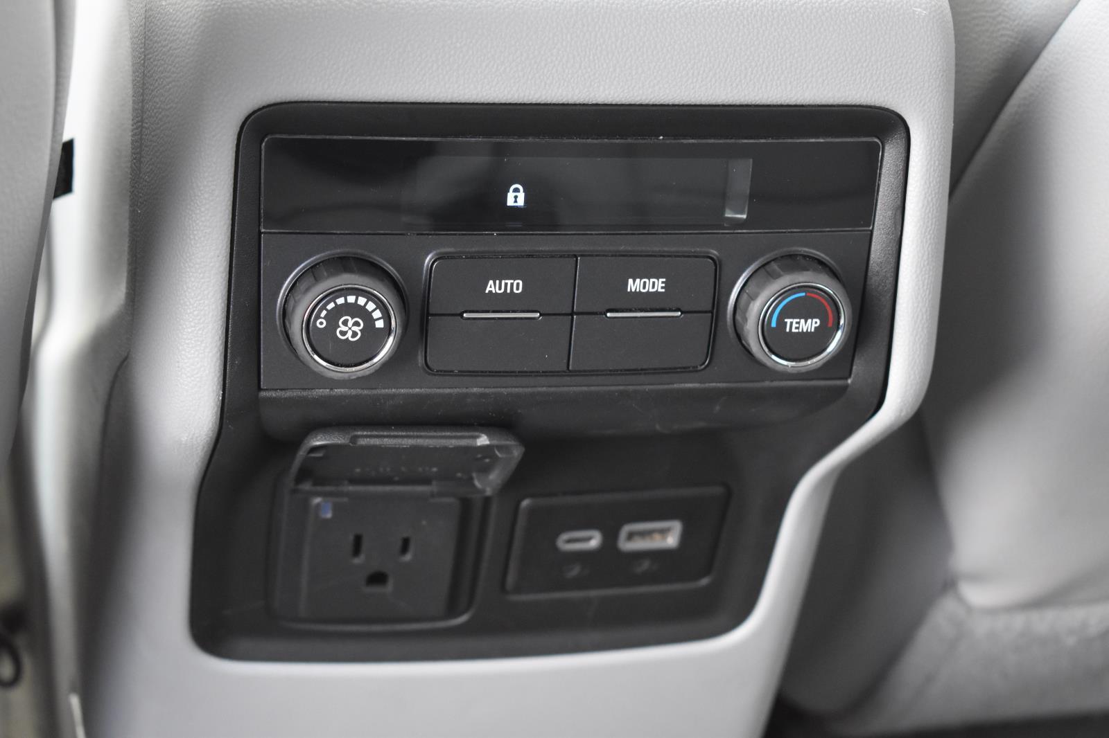 2023 Gmc Acadia SLT photo 20