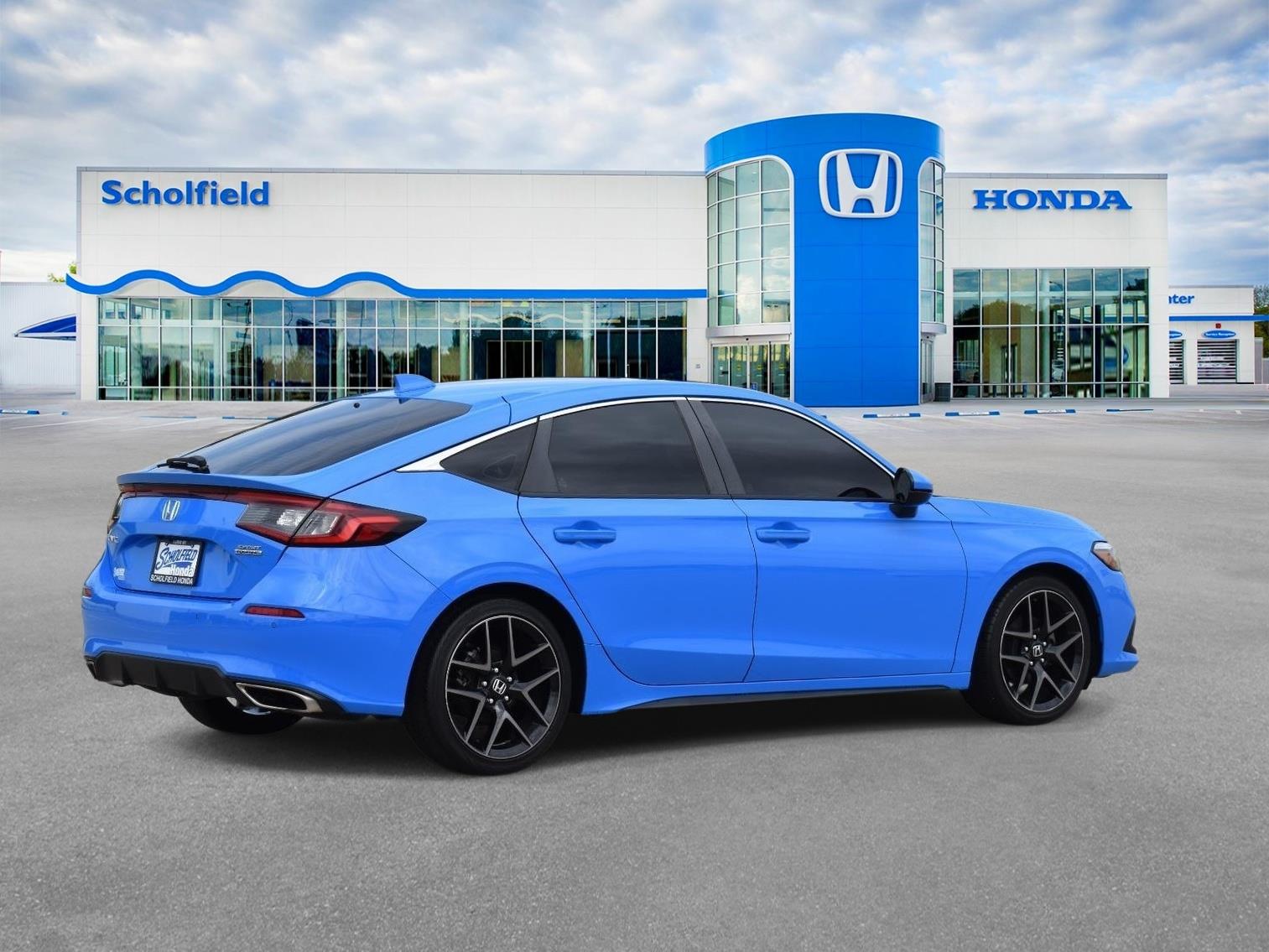 2022 Honda Civic Hatchback Sport Touring photo 2