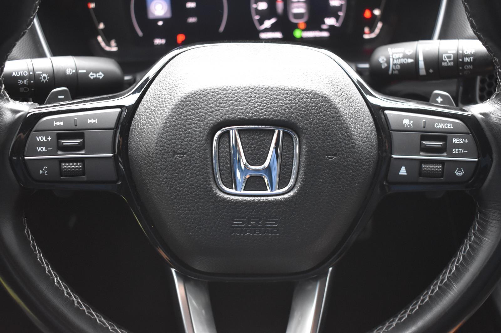 2022 Honda Civic Hatchback Sport Touring photo 4