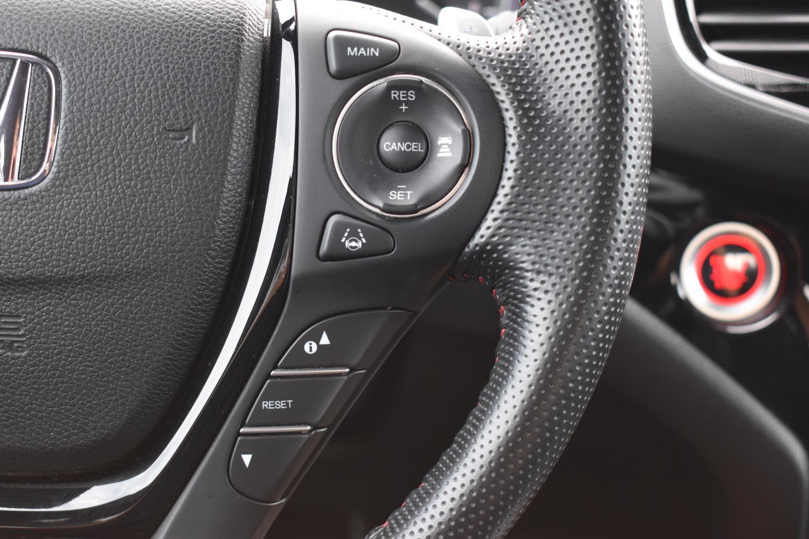 2023 Honda Ridgeline Black Edition photo 4