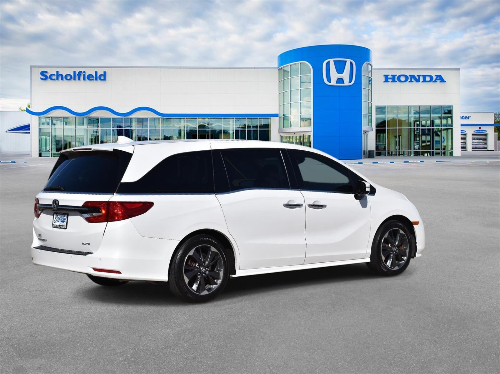 2023 Honda Odyssey Elite photo 3