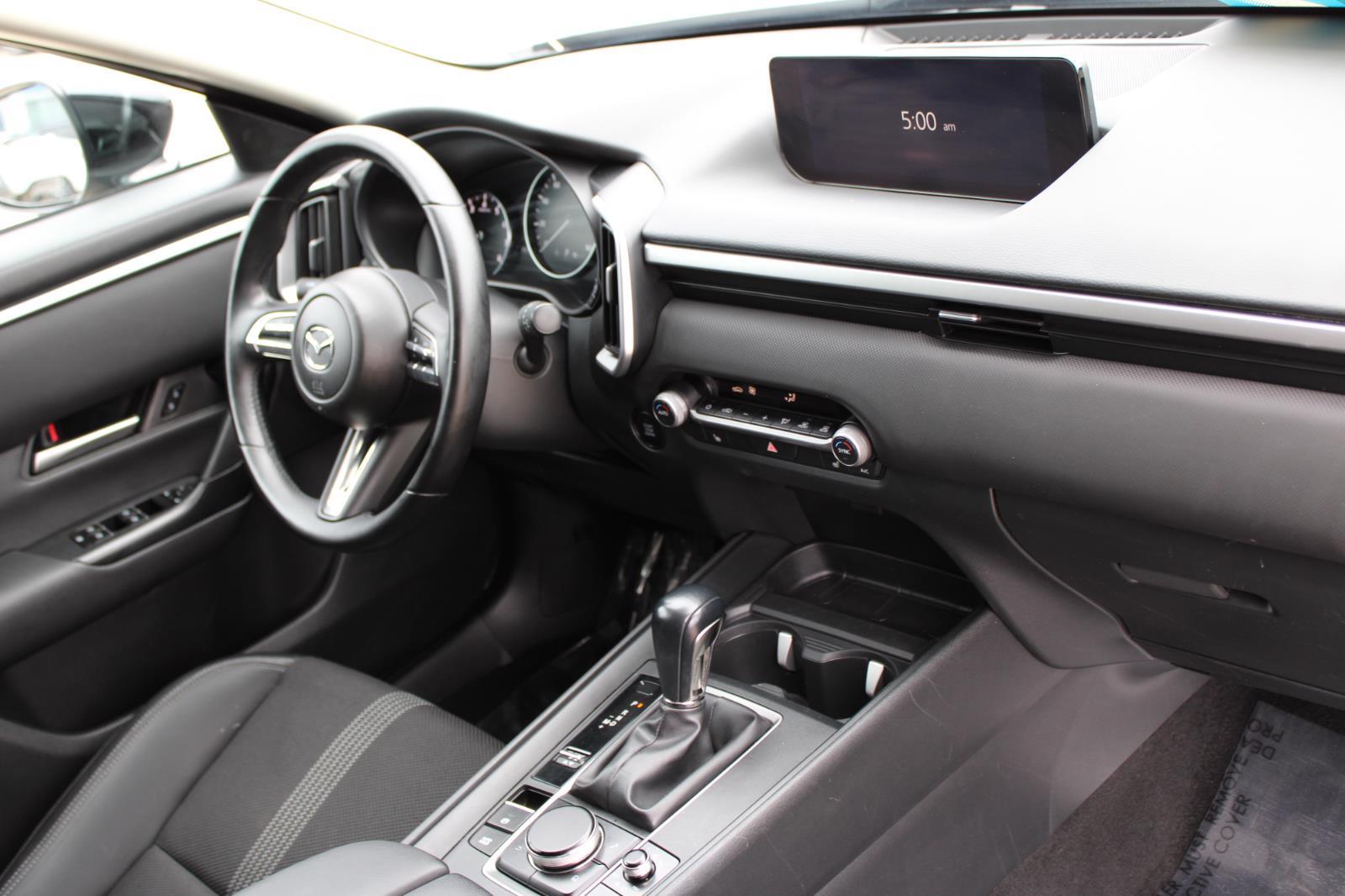 2023 Mazda CX-50 2.5 Preferred Plus photo 2