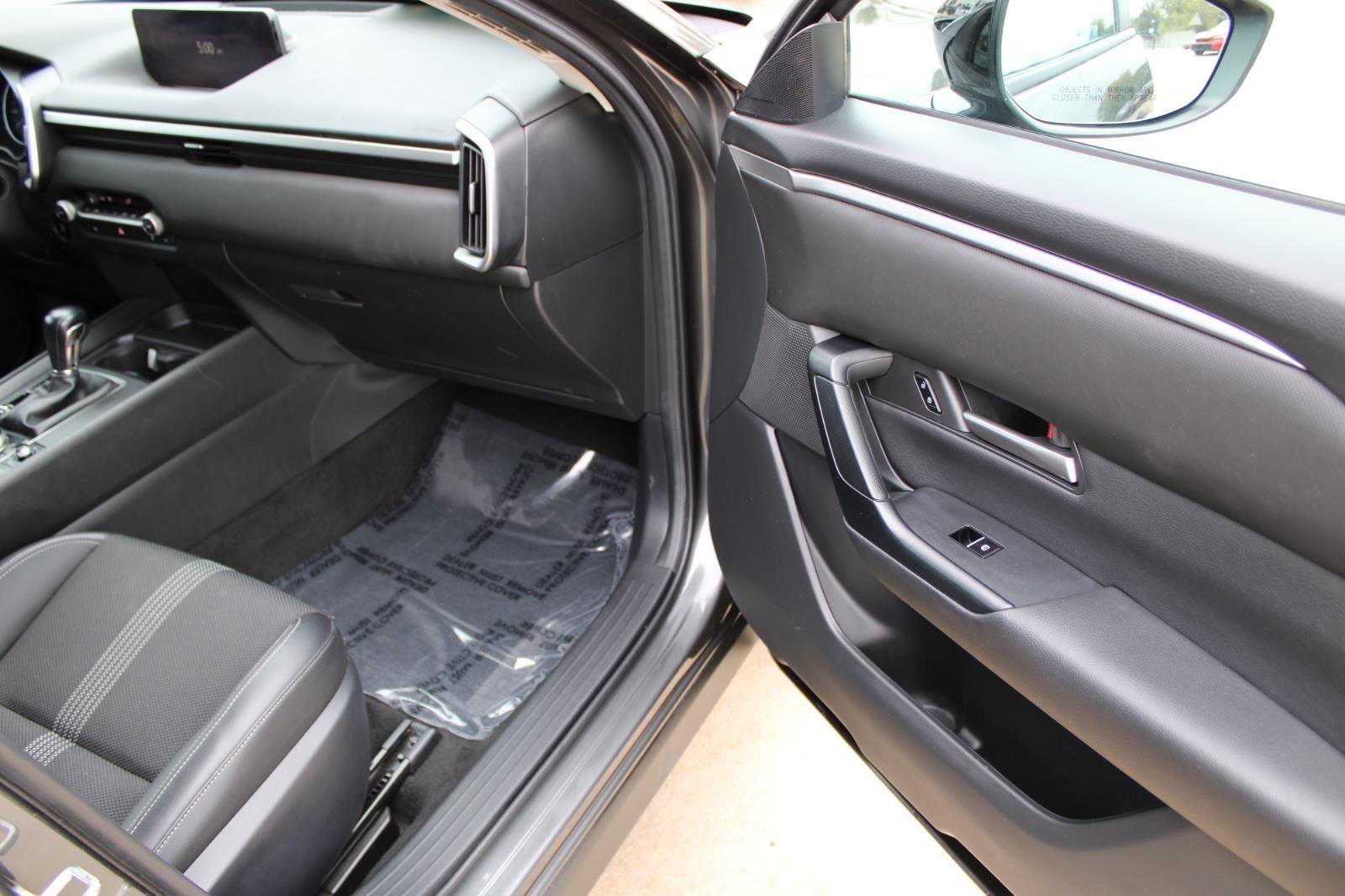 2023 Mazda CX-50 2.5 Preferred Plus photo 4