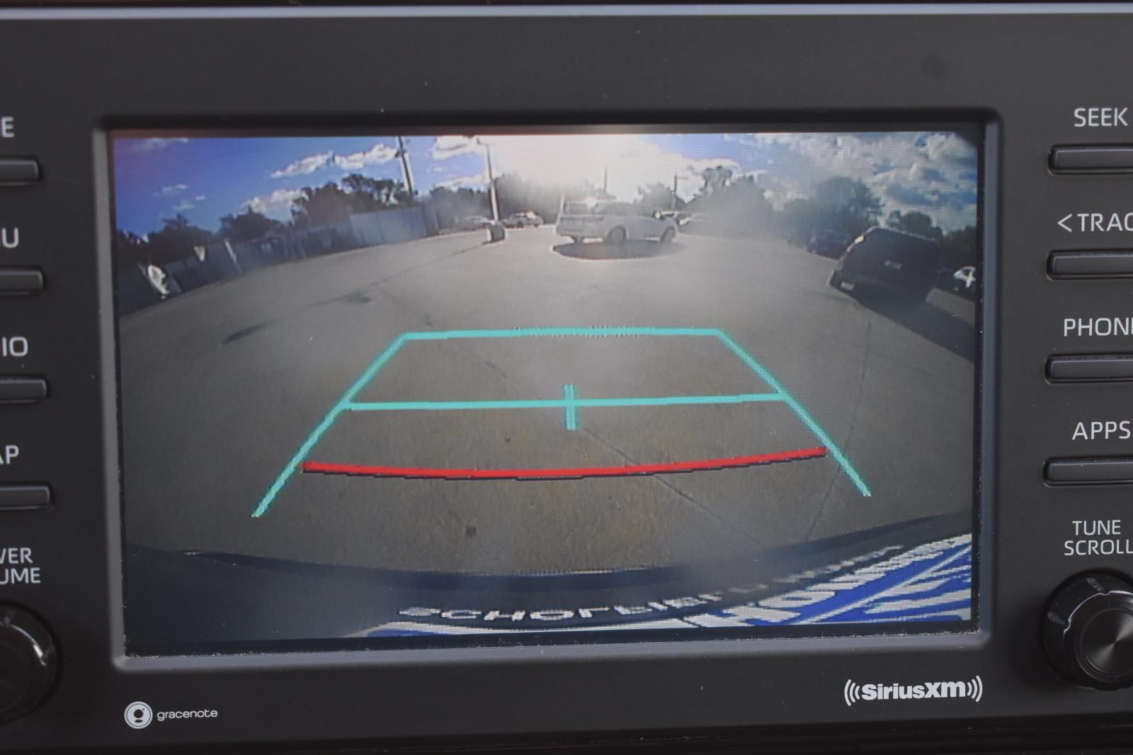 2021 Toyota RAV4 XLE photo 3