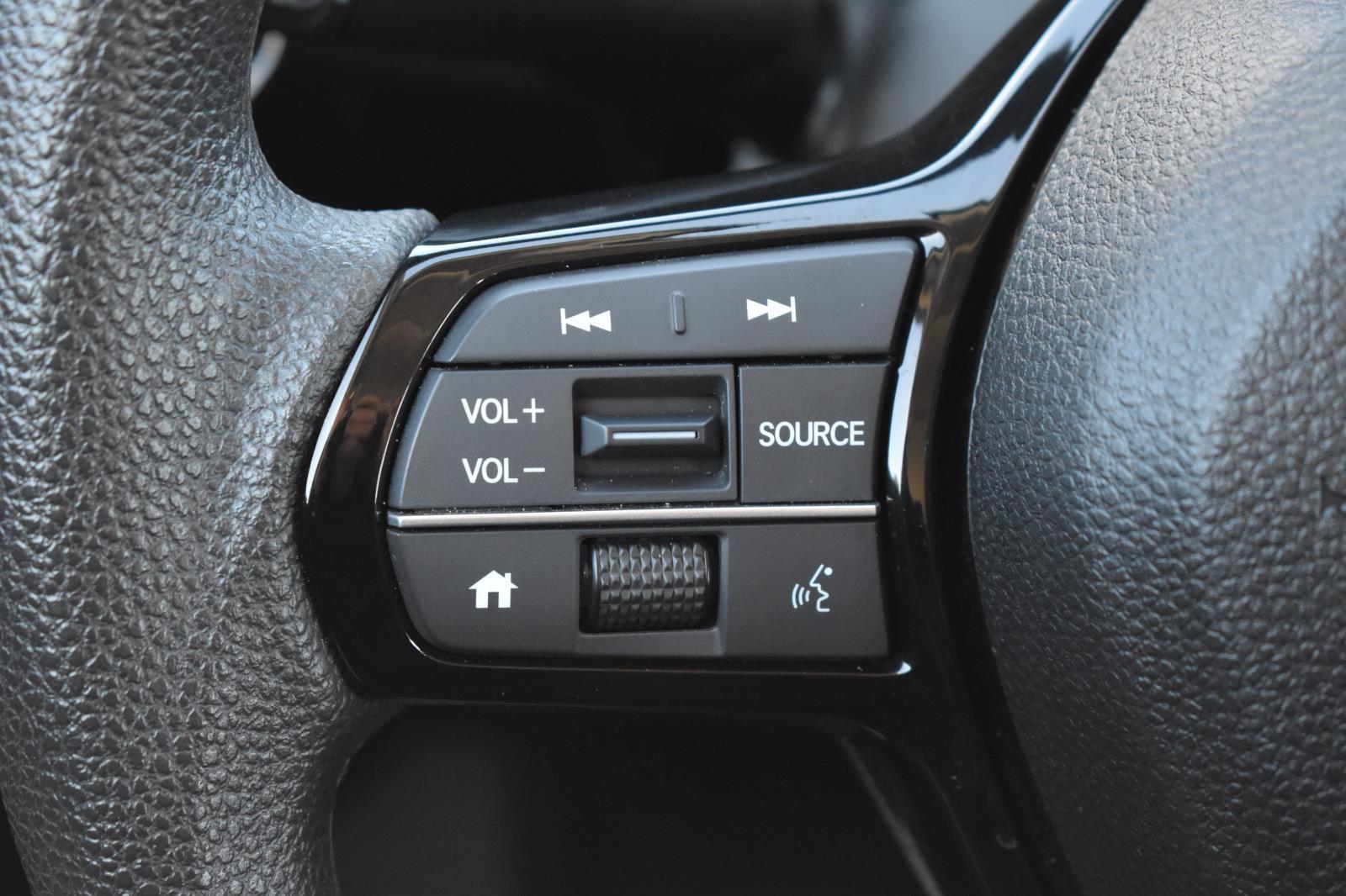 2025 Honda Civic LX photo 4