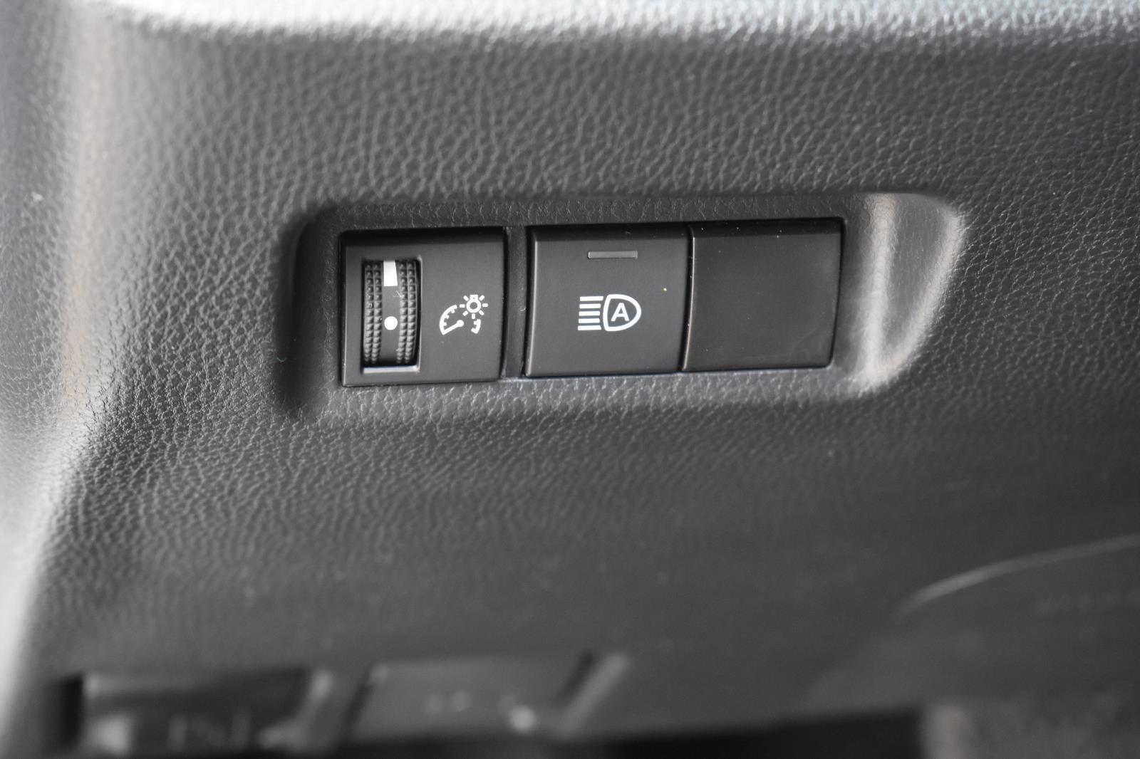 2024 Toyota RAV4 LE - Photo 22