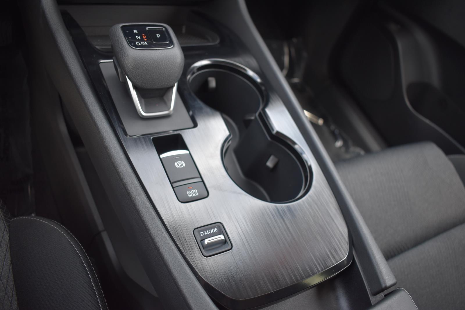 2025 Nissan Rogue SV - Photo 11