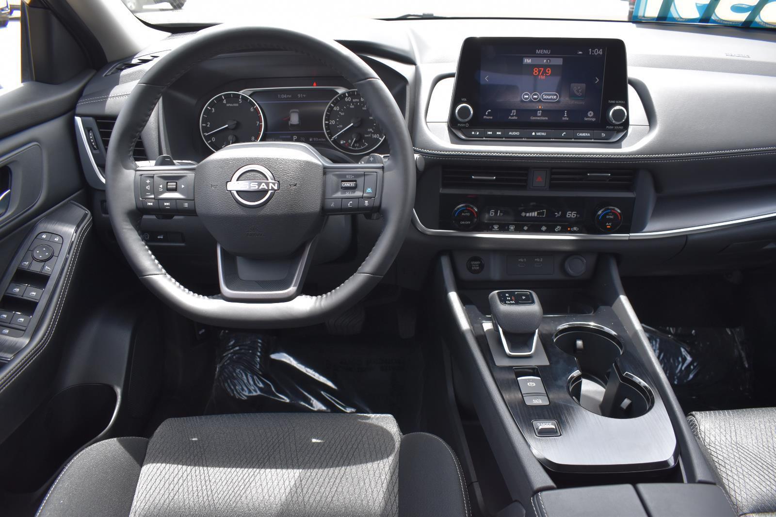 2025 Nissan Rogue SV - Photo 21