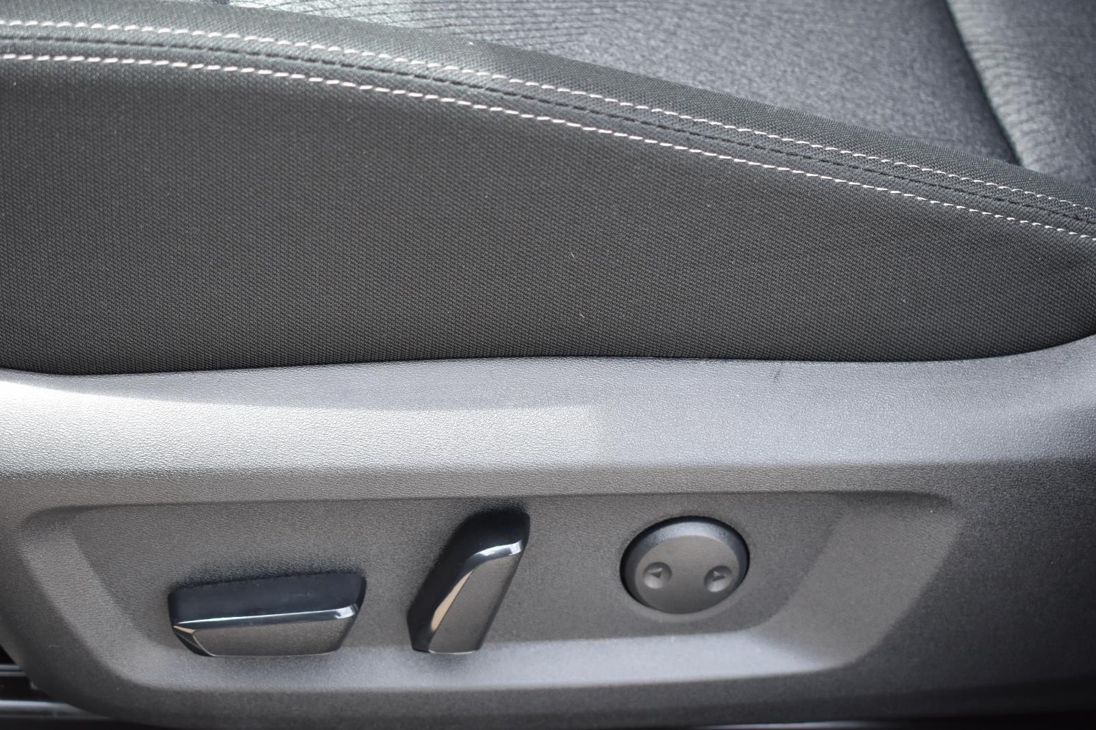 2025 Nissan Rogue SV - Photo 24