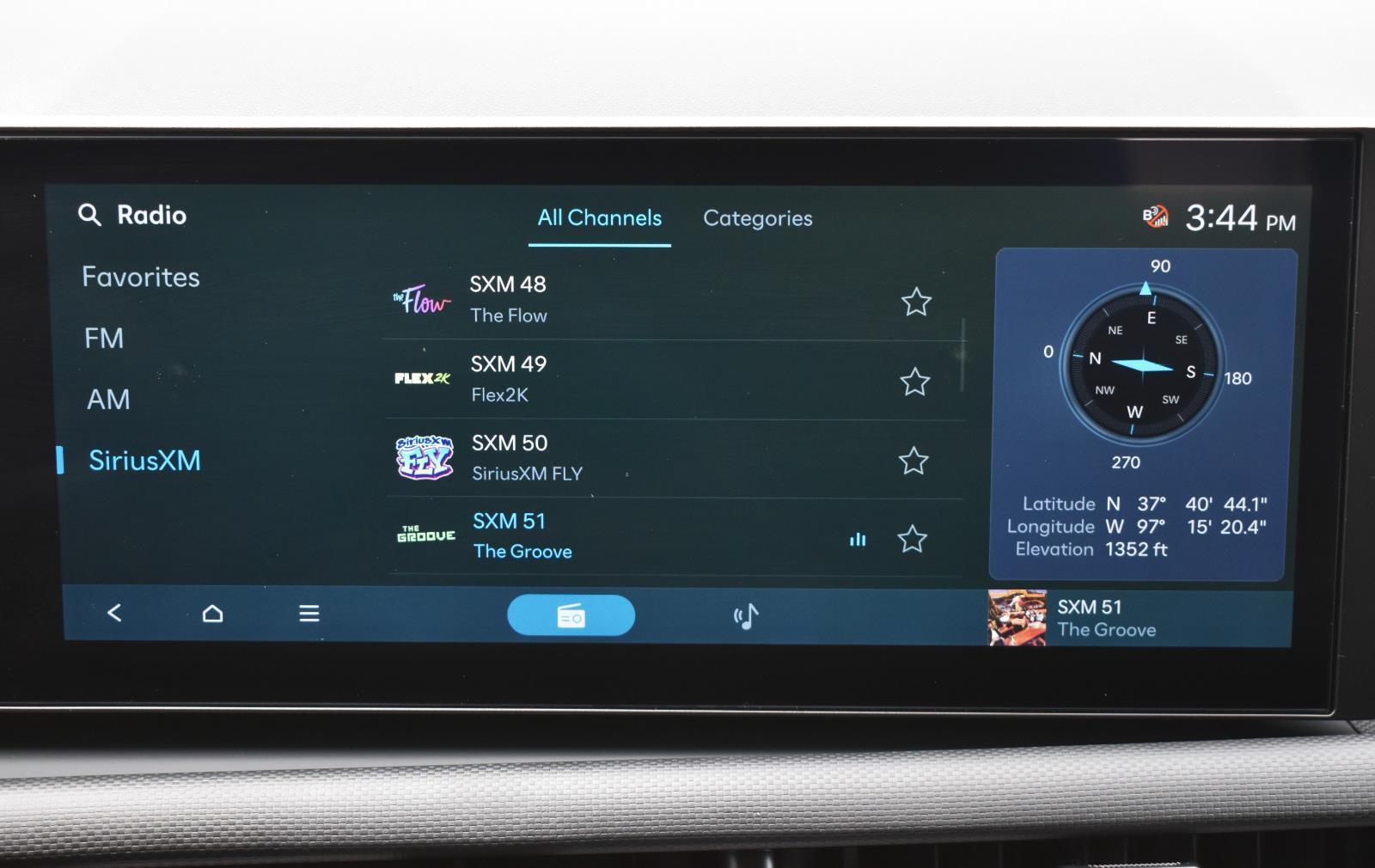 2025 Hyundai Tucson SEL Shimmering Silver - Scholfield Honda - Image 28