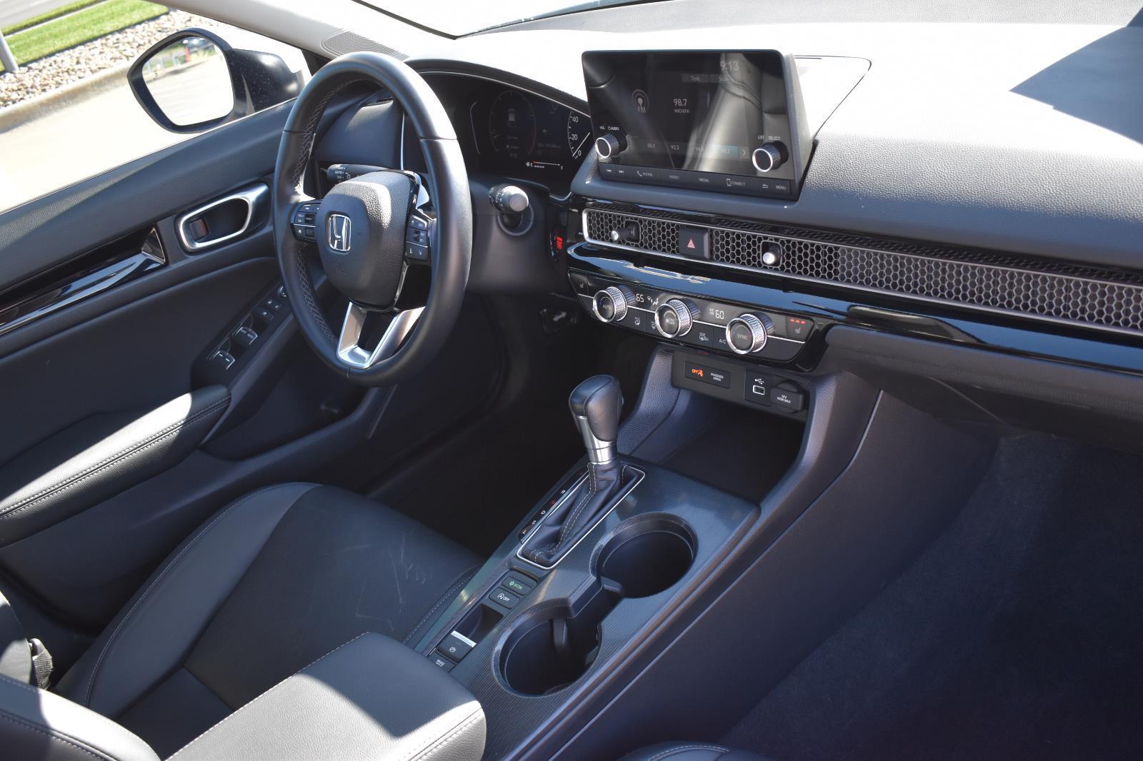 2023 Honda Civic Hatchback EX-L - Photo 15