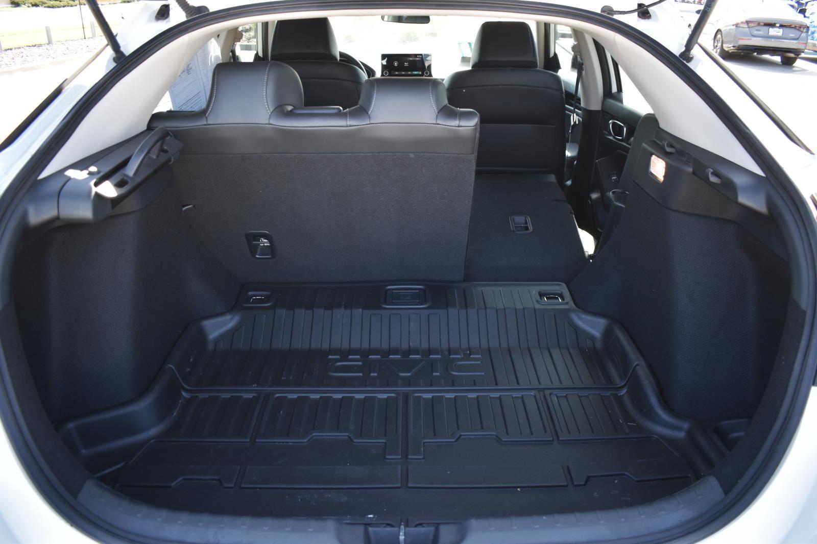 2023 Honda Civic Hatchback EX-L - Photo 19