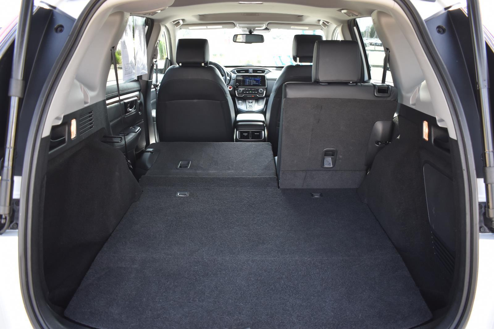 2022 Honda CR-V Touring - Photo 17