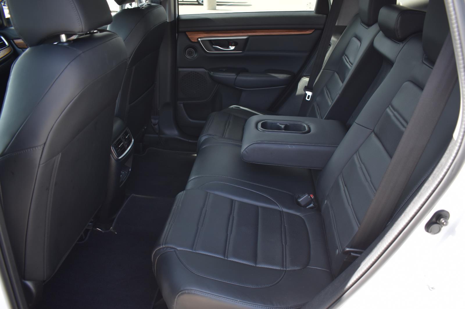 2022 Honda CR-V Touring - Photo 18