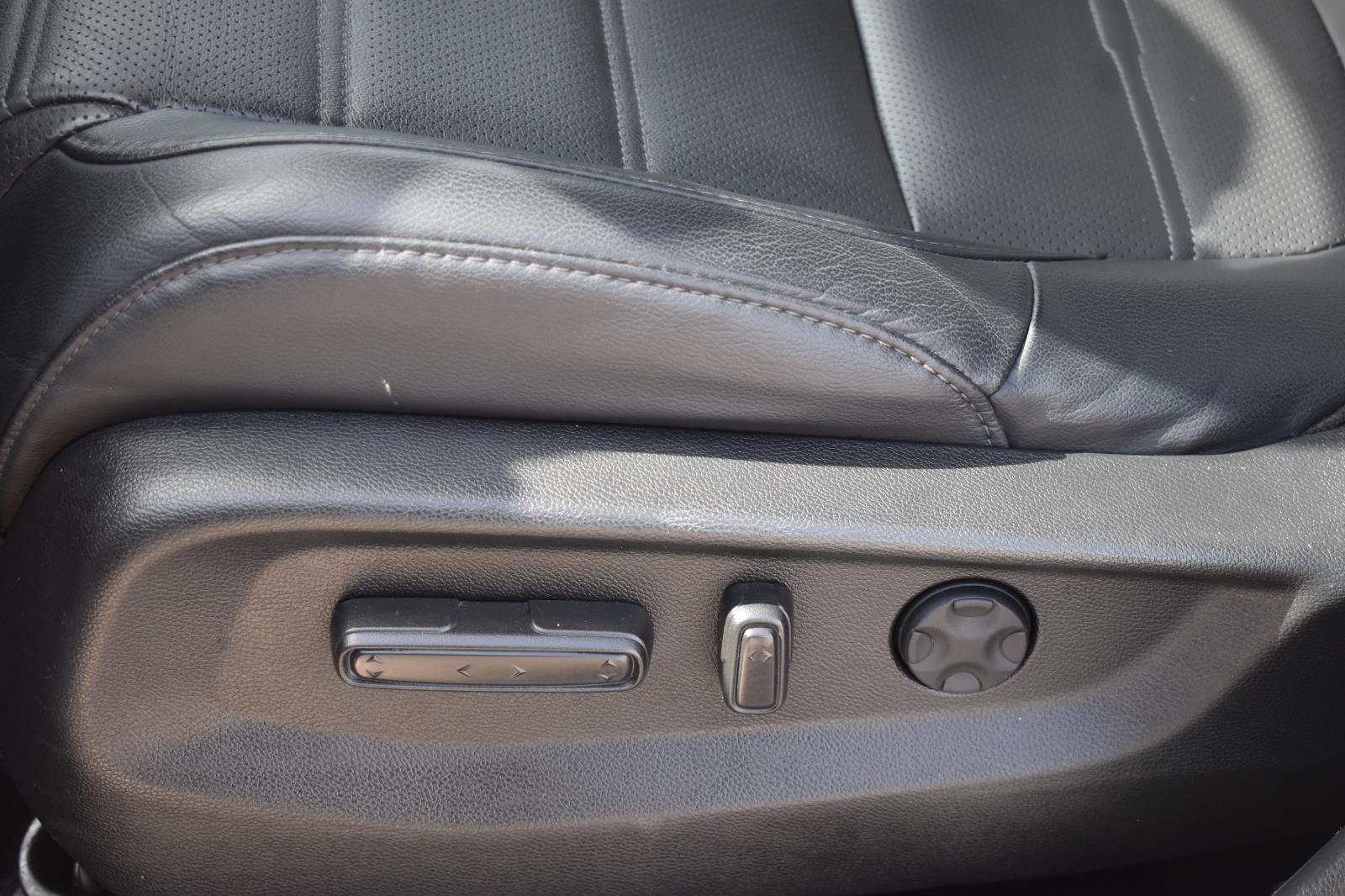 2022 Honda CR-V Touring - Photo 22