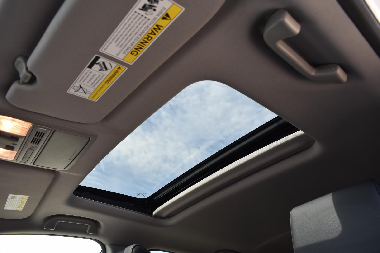 2022 Honda CR-V Touring - Photo 11