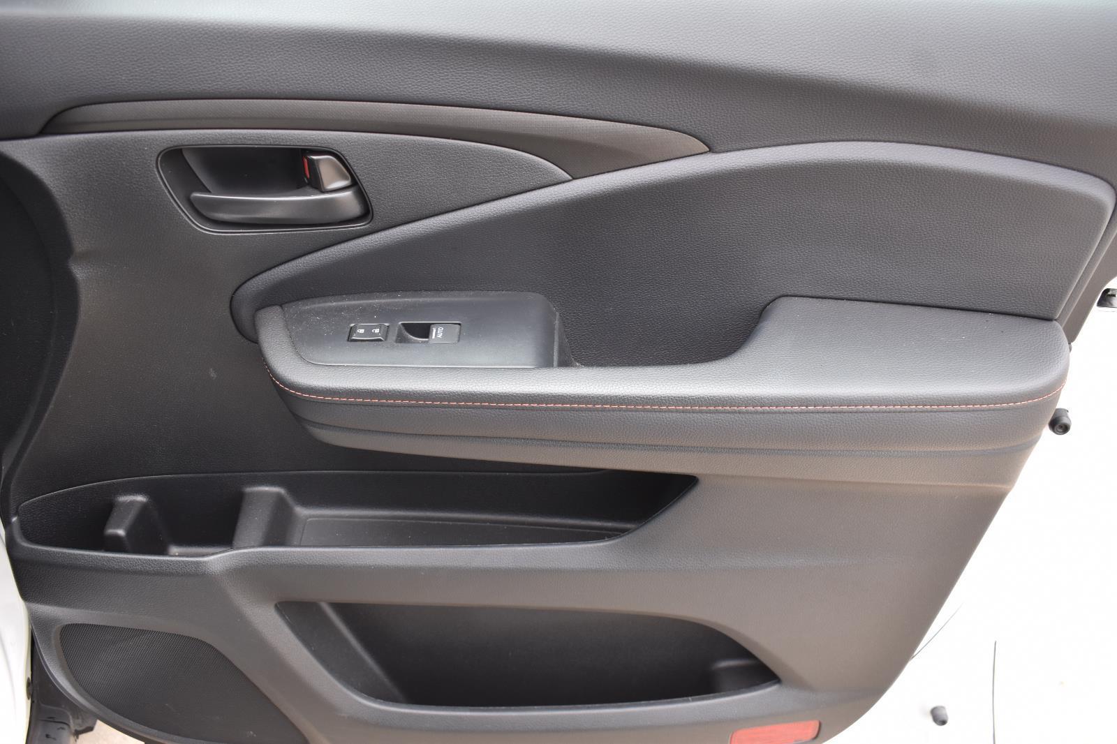 2024 Honda Passport TrailSport Platinum White Pearl - Scholfield Honda - Image 17