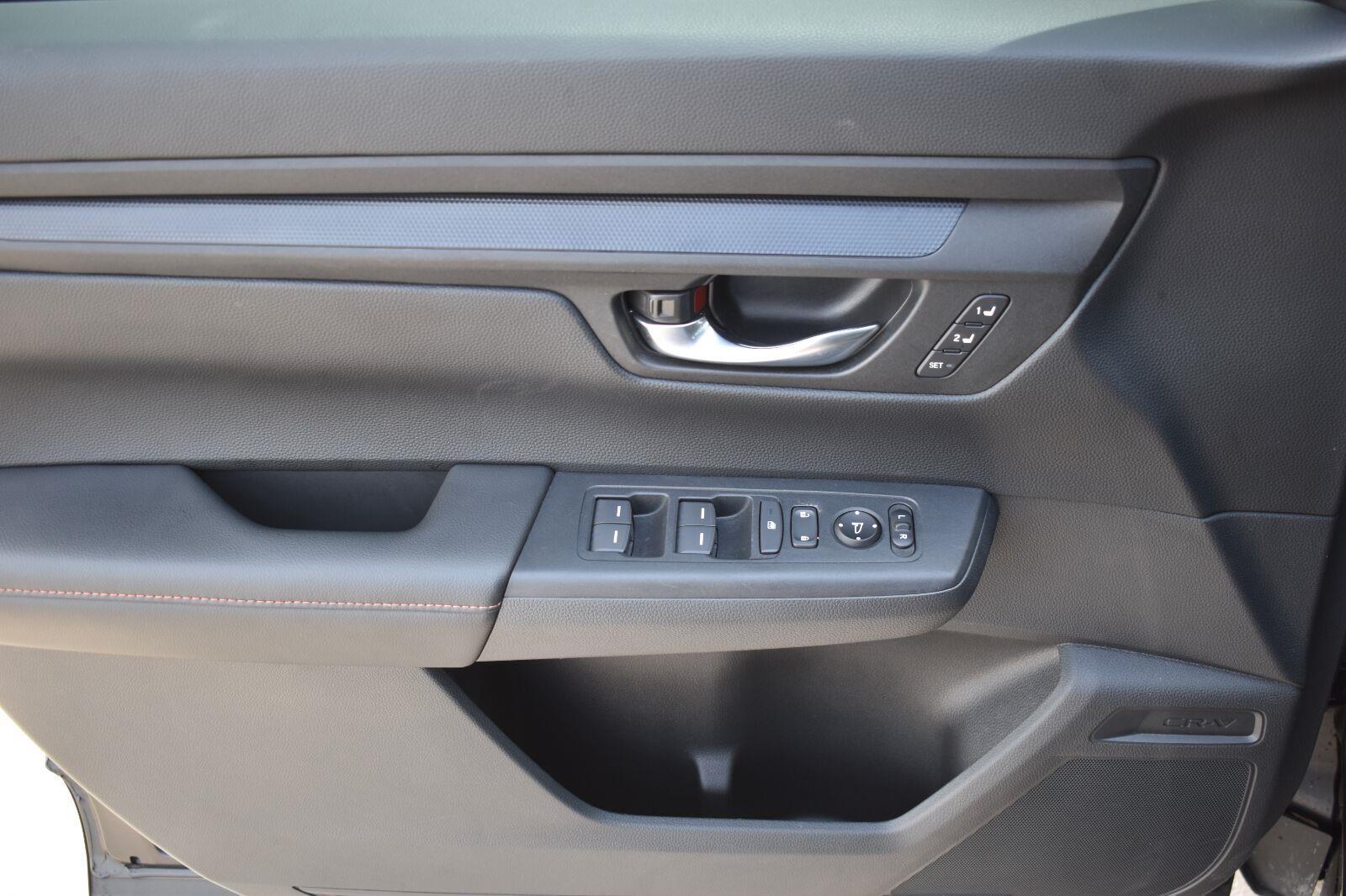 2025 Honda CR-V Hybrid Sport-L Crystal Black Pearl - Scholfield Honda - Image 21