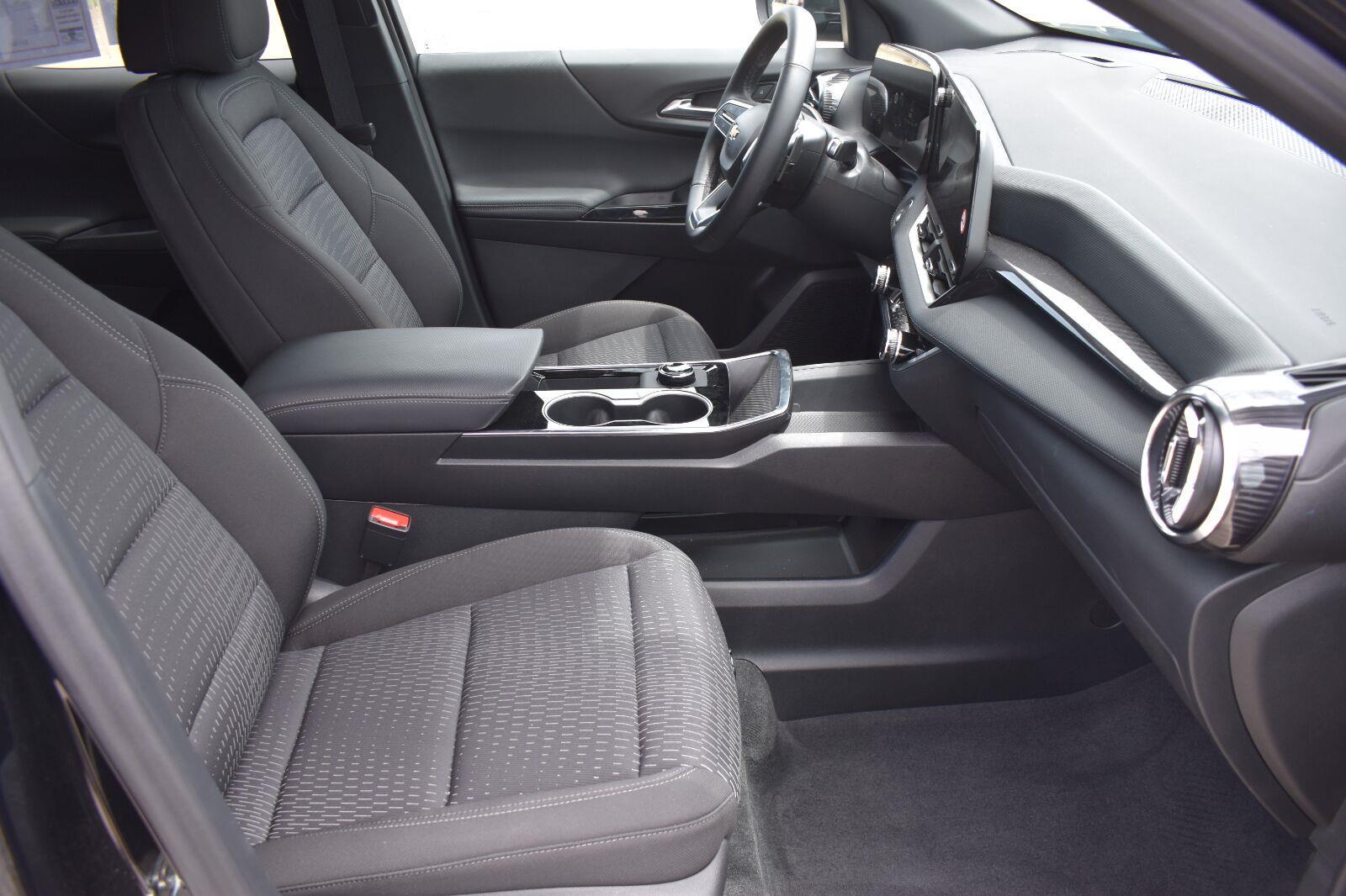 2026 Chevrolet Equinox AWD LT Mosaic Black Metallic - Scholfield Honda - Image 14