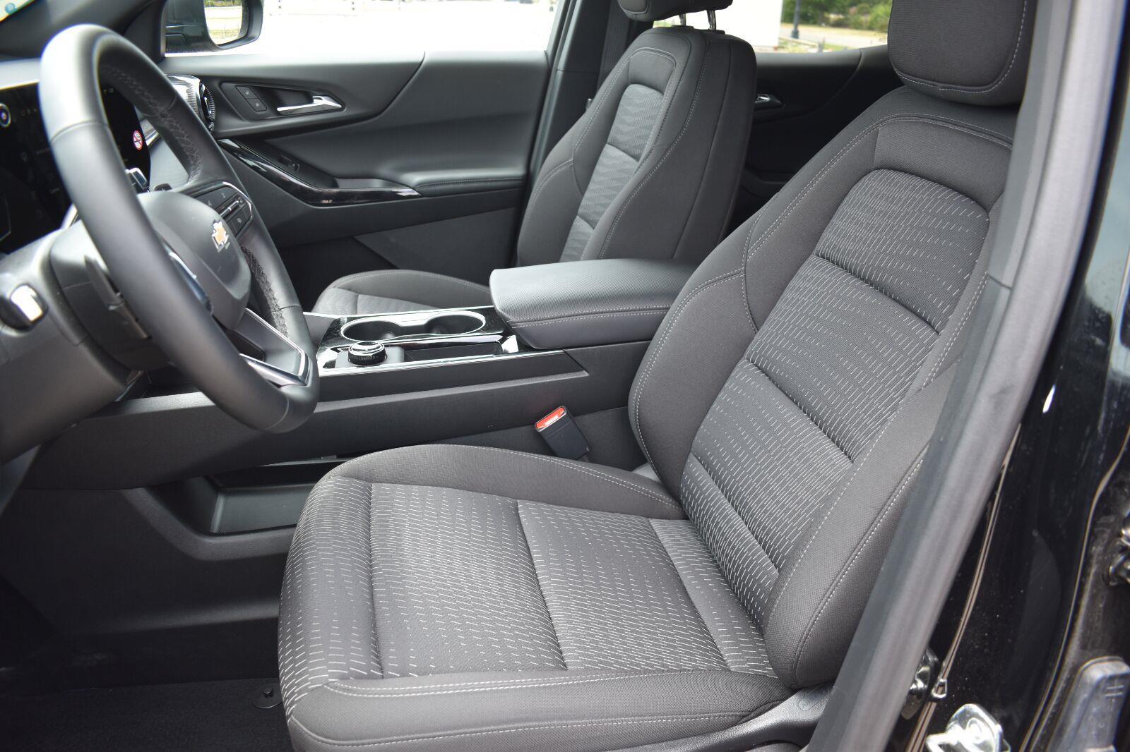 2026 Chevrolet Equinox AWD LT Mosaic Black Metallic - Scholfield Honda - Image 21