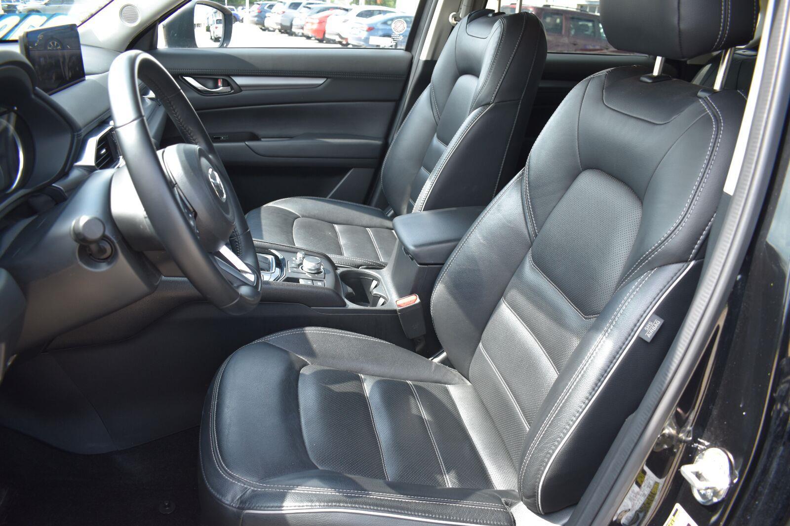 2025 Mazda CX-5 2.5 S Preferred Package Jet Black Mica - Scholfield Honda - Image 21