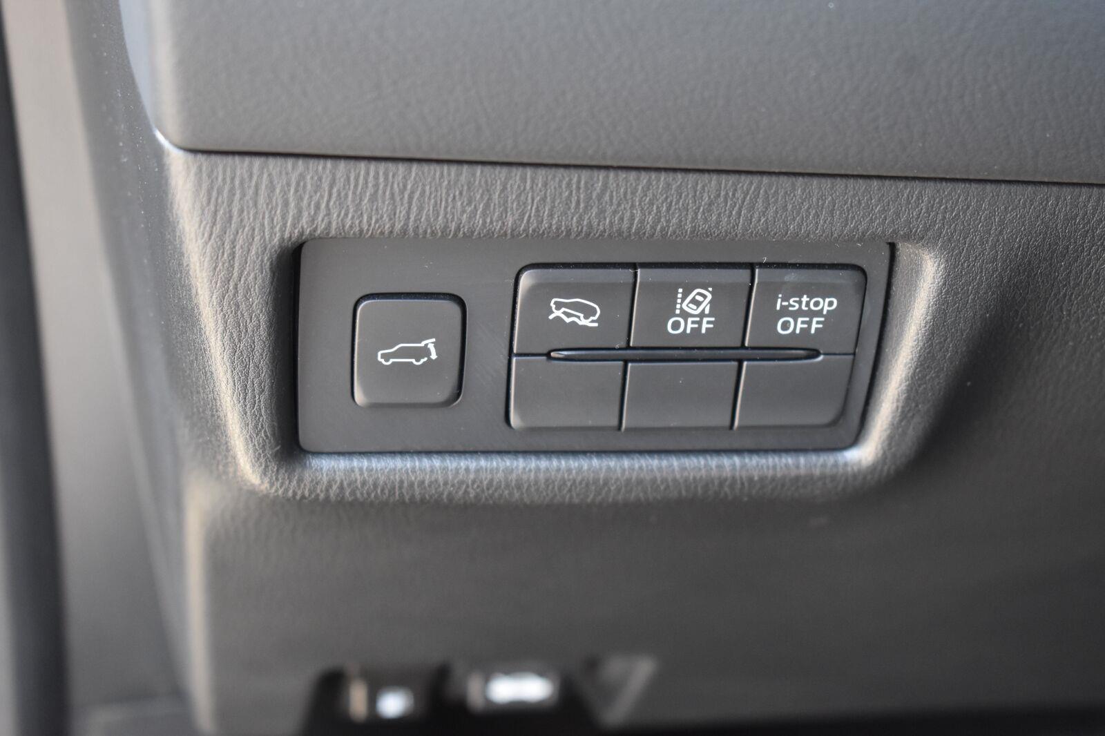 2025 Mazda CX-5 2.5 S Preferred Package Jet Black Mica - Scholfield Honda - Image 22