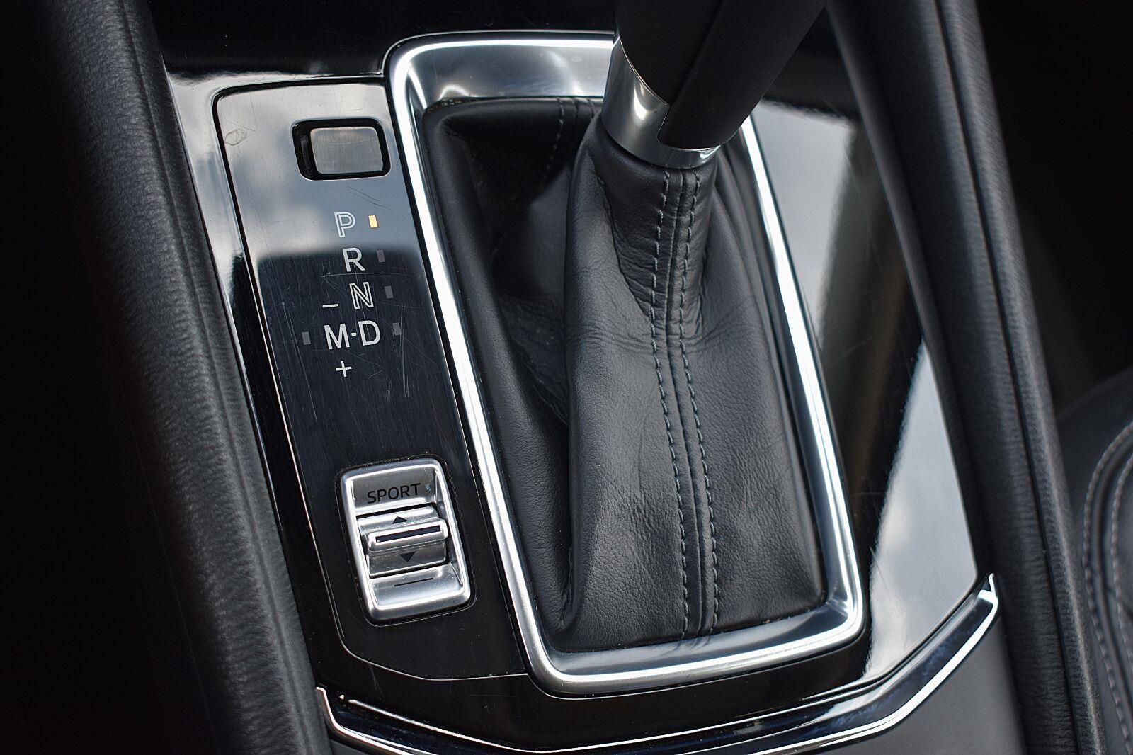 2025 Mazda CX-5 2.5 S Preferred Package Jet Black Mica - Scholfield Honda - Image 9