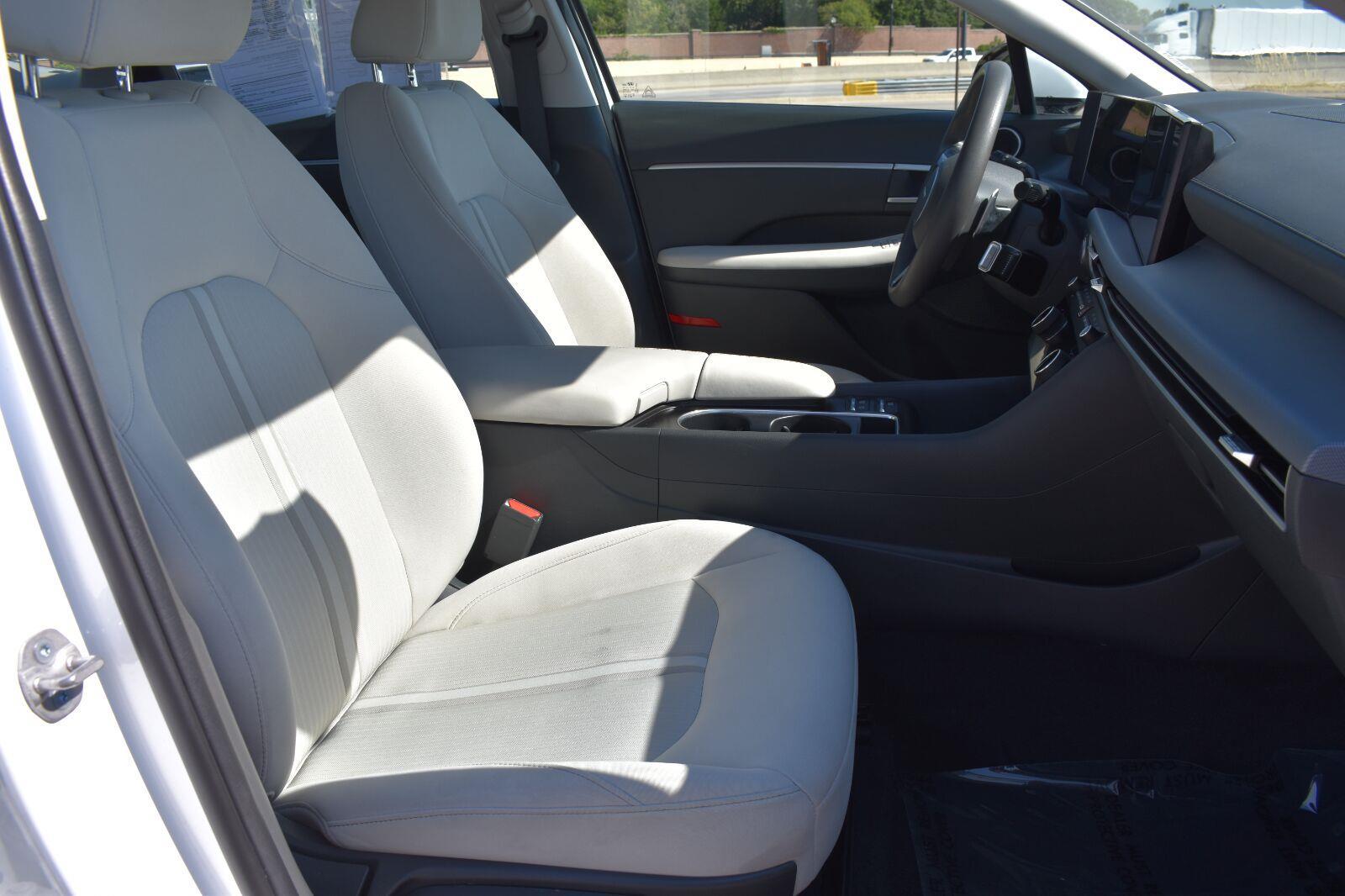 2025 Hyundai Sonata SEL Serenity White - Scholfield Honda - Image 15
