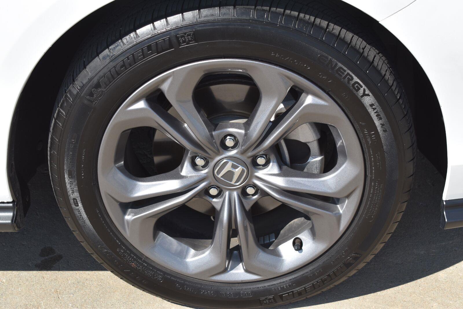 2024 Honda Accord Sedan EX Platinum White Pearl - Scholfield Honda - Image 12