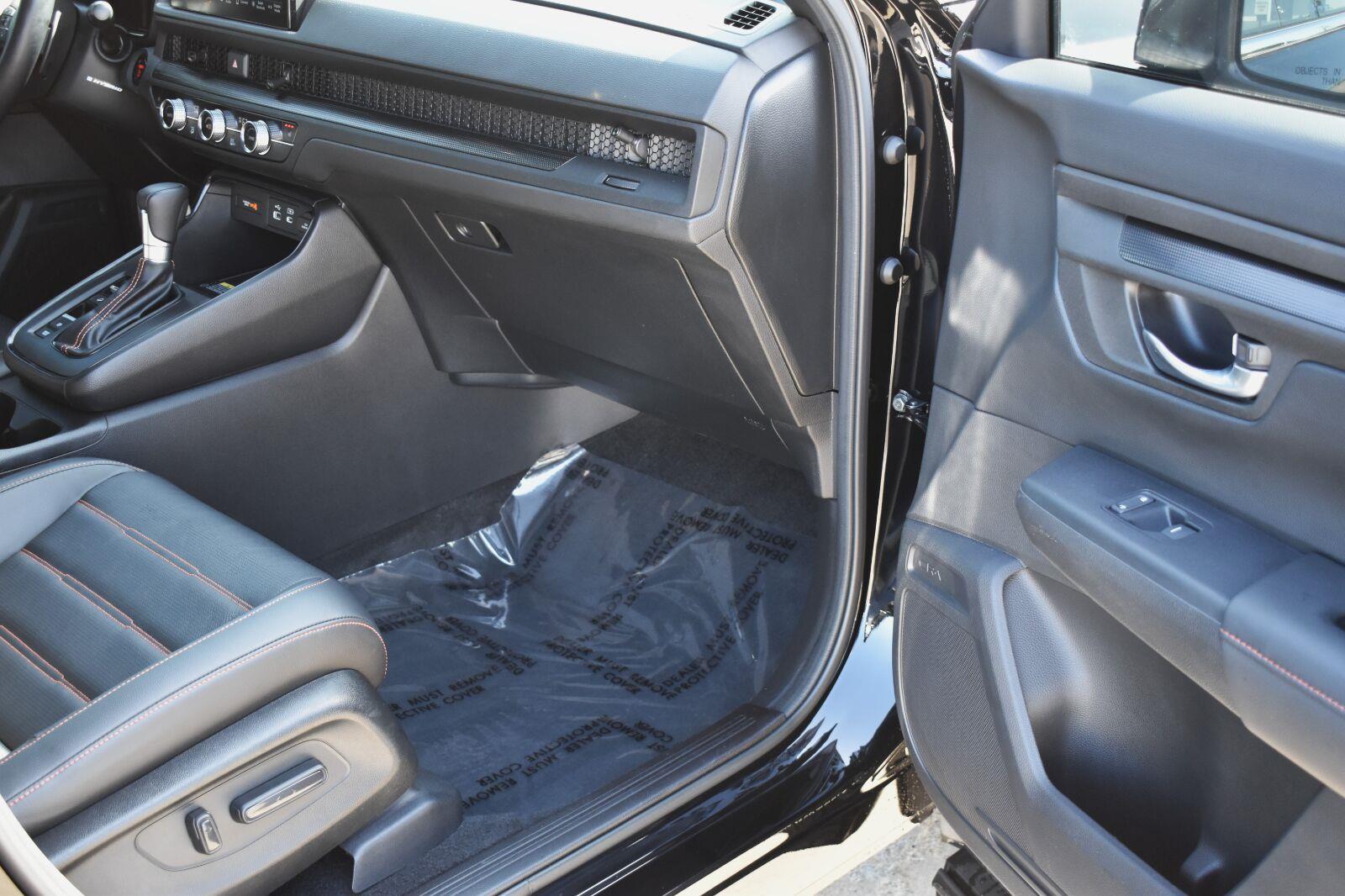 2025 Honda CR-V Hybrid Sport-L Crystal Black Pearl - Scholfield Honda - Image 16