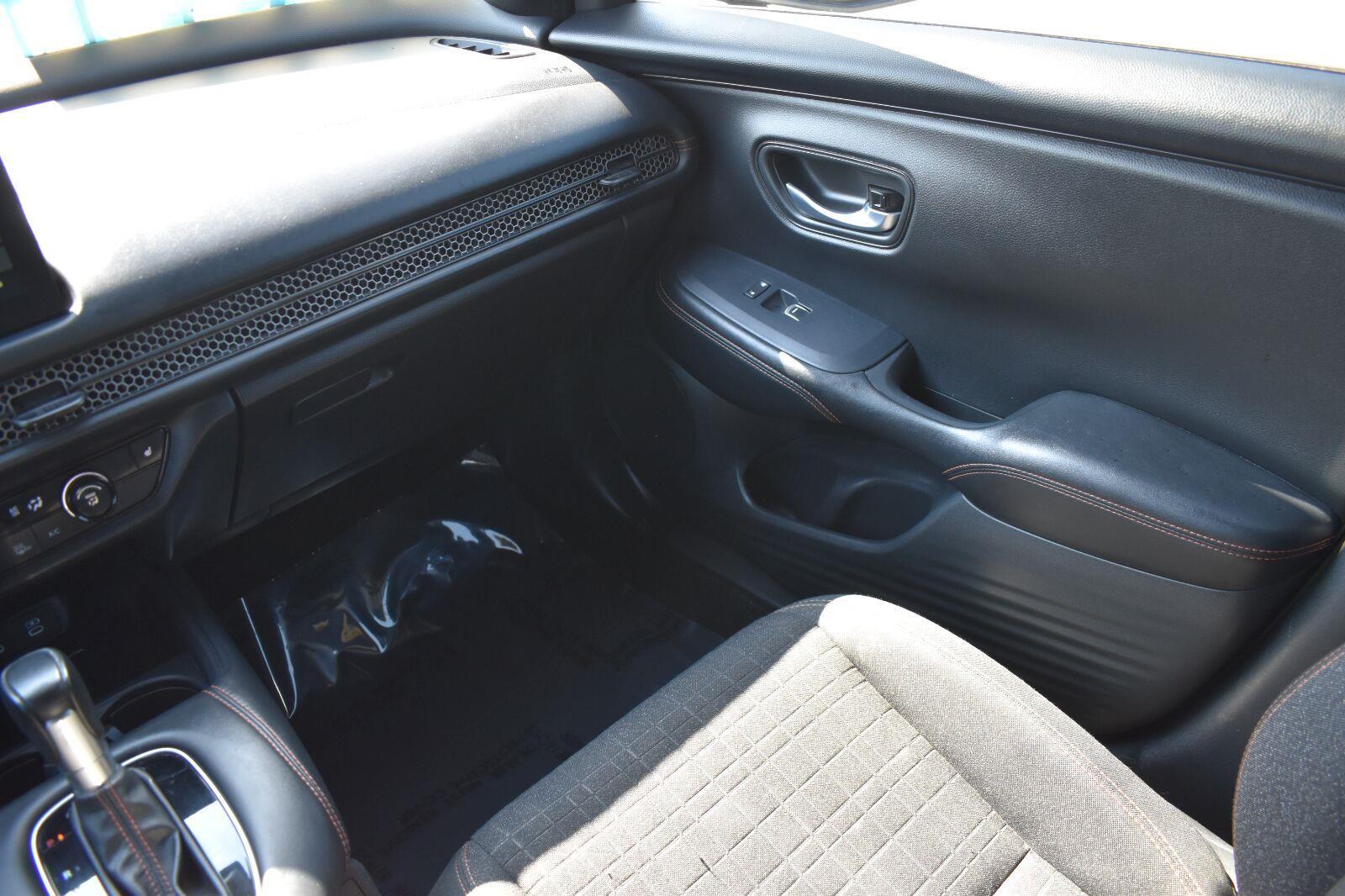 2026 Honda HR-V Sport Platinum White Pearl - Scholfield Honda - Image 11