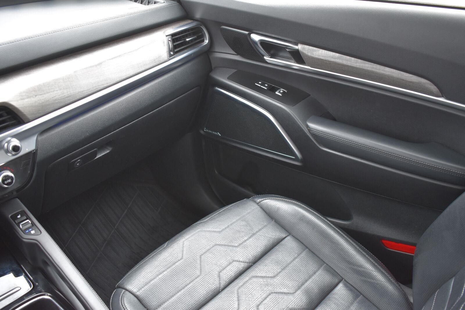 2021 Kia Telluride SX Glacial White Pearl - Scholfield Honda - Image 19