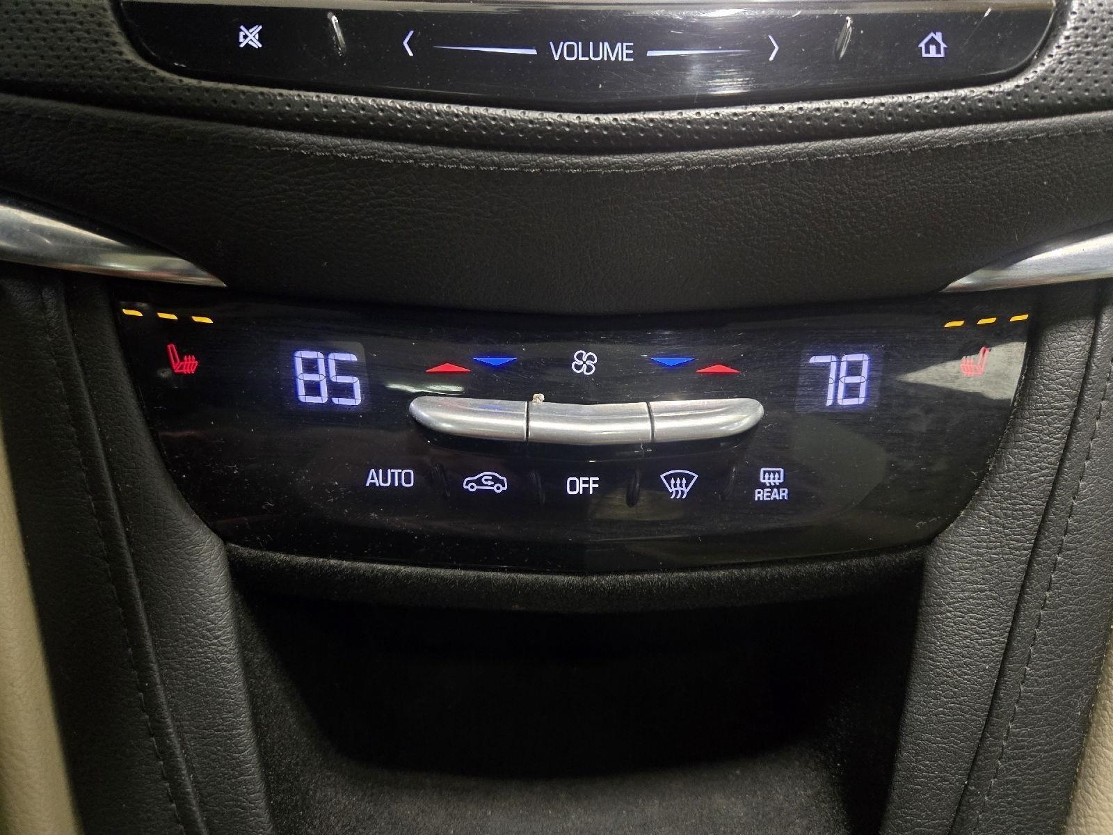 2017 Cadillac XT5 Luxury - Photo 18