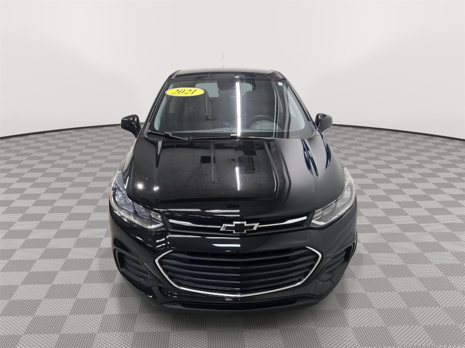 2021 Chevrolet Trax LS's photo